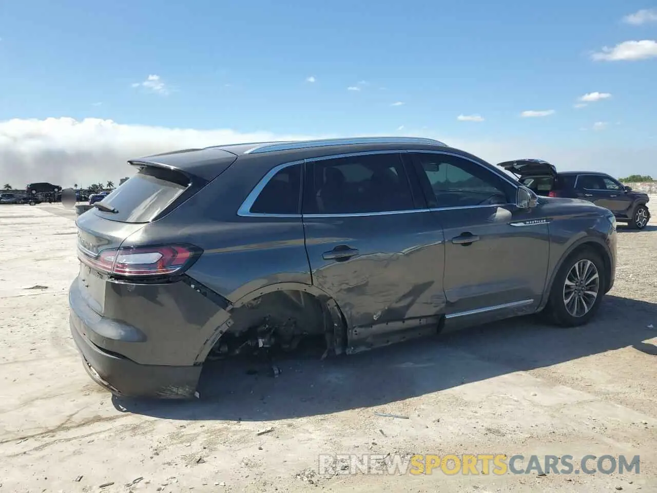 3 fotografías del automóvil dañado 2LMPJ6K90KBL25260 LINCOLN NAUTILUS 2019
