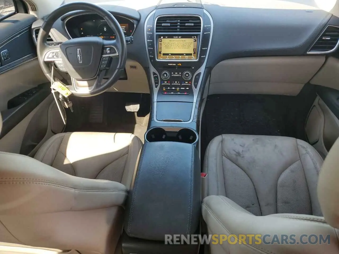 8 fotografías del automóvil dañado 2LMPJ6K90KBL25260 LINCOLN NAUTILUS 2019