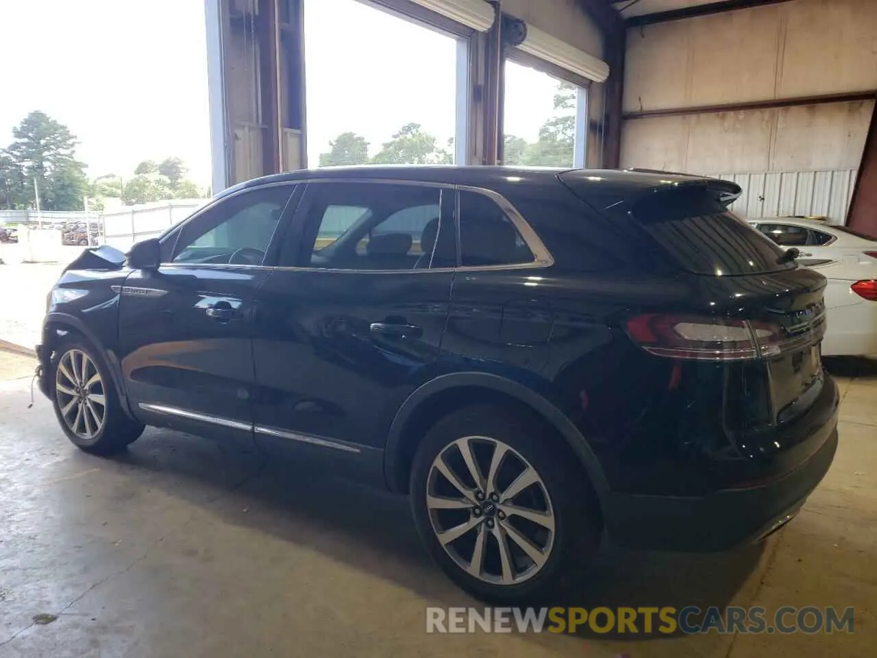 2 fotografías del automóvil dañado 2LMPJ6K91KBL58980 LINCOLN NAUTILUS 2019