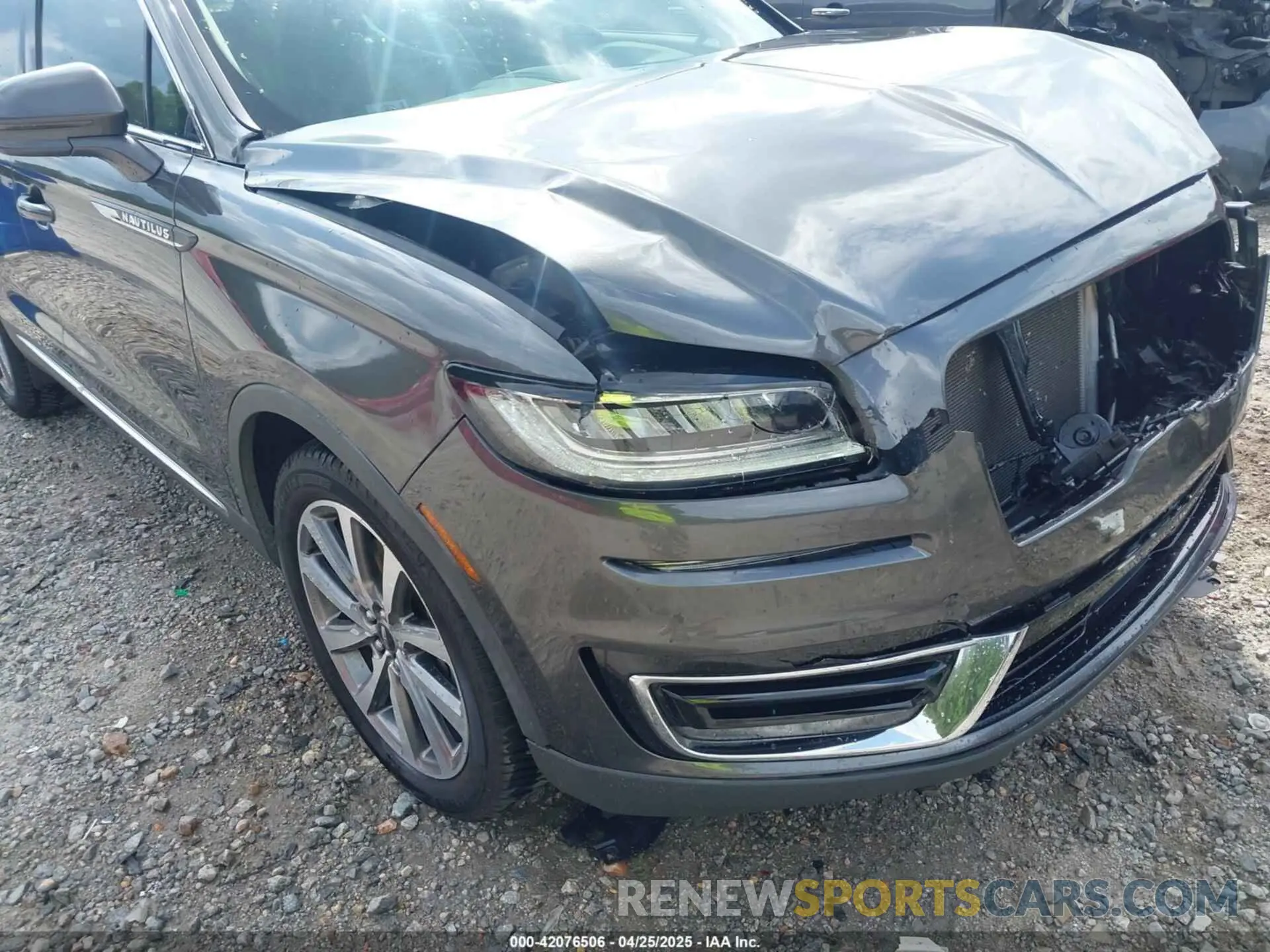 19 fotografías del automóvil dañado 2LMPJ6K9XKBL41983 LINCOLN NAUTILUS 2019