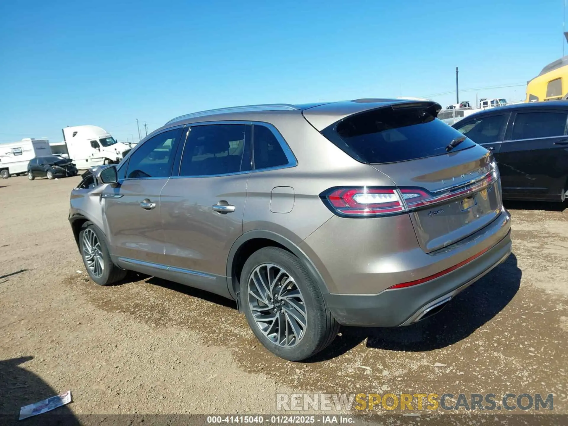 14 fotografías del automóvil dañado 2LMPJ6L96KBL31417 LINCOLN NAUTILUS 2019