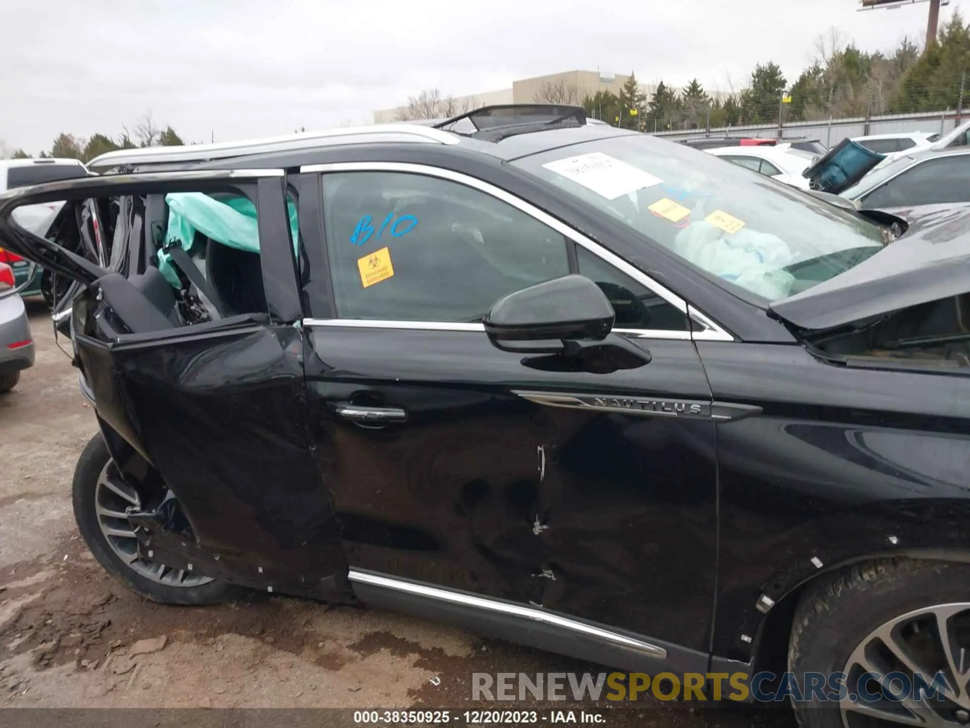 12 fotografías del automóvil dañado 2LMPJ6L97KBL28767 LINCOLN NAUTILUS 2019