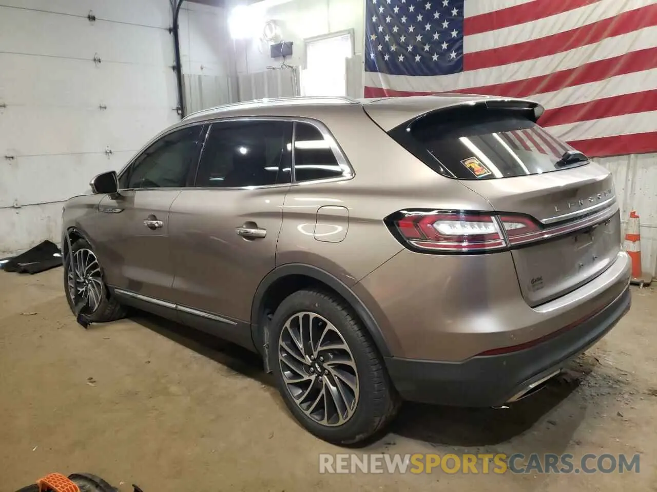 2 fotografías del automóvil dañado 2LMPJ6L99KBL16961 LINCOLN NAUTILUS 2019