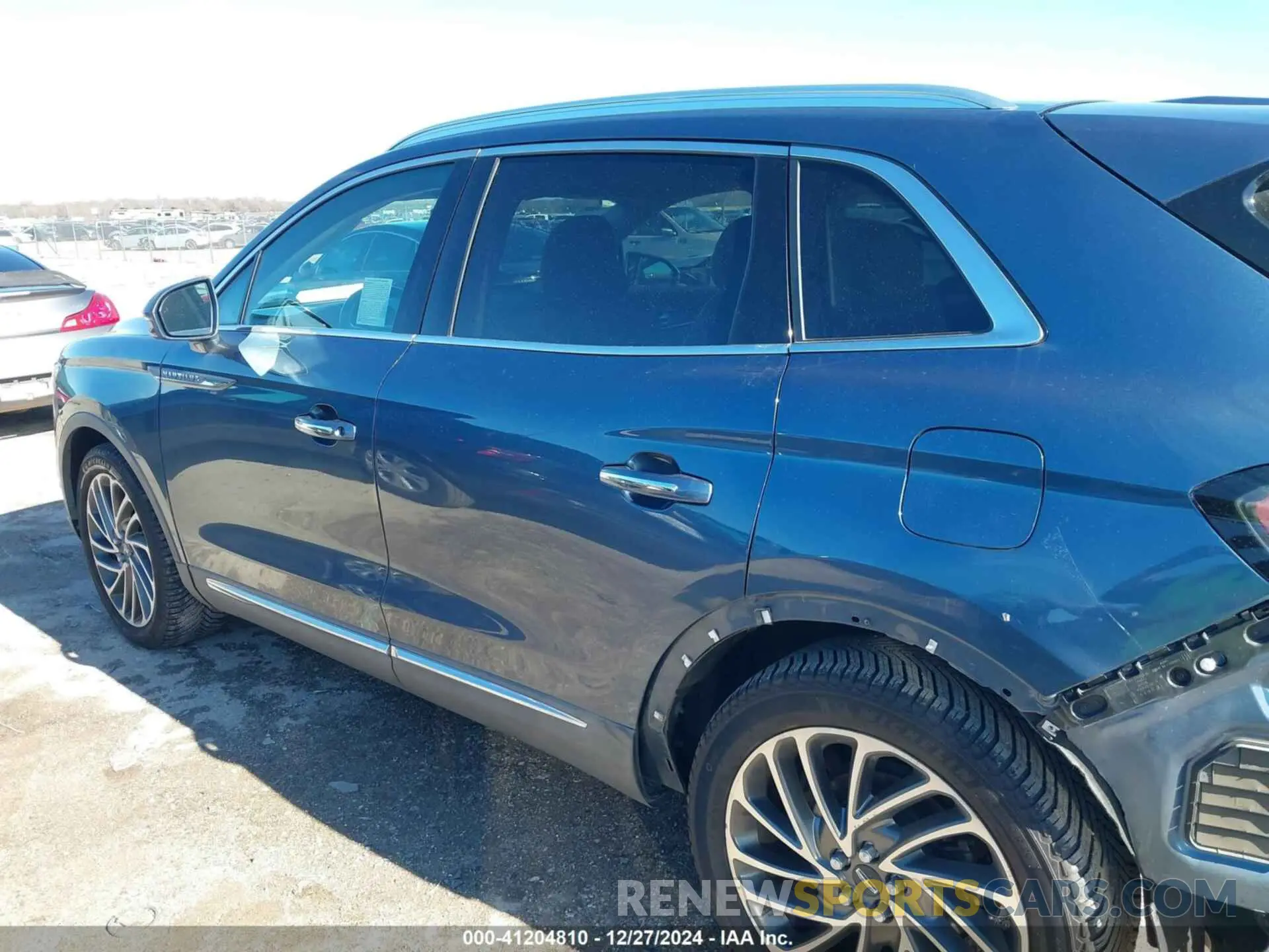 15 fotografías del automóvil dañado 2LMPJ6LP3KBL51283 LINCOLN NAUTILUS 2019