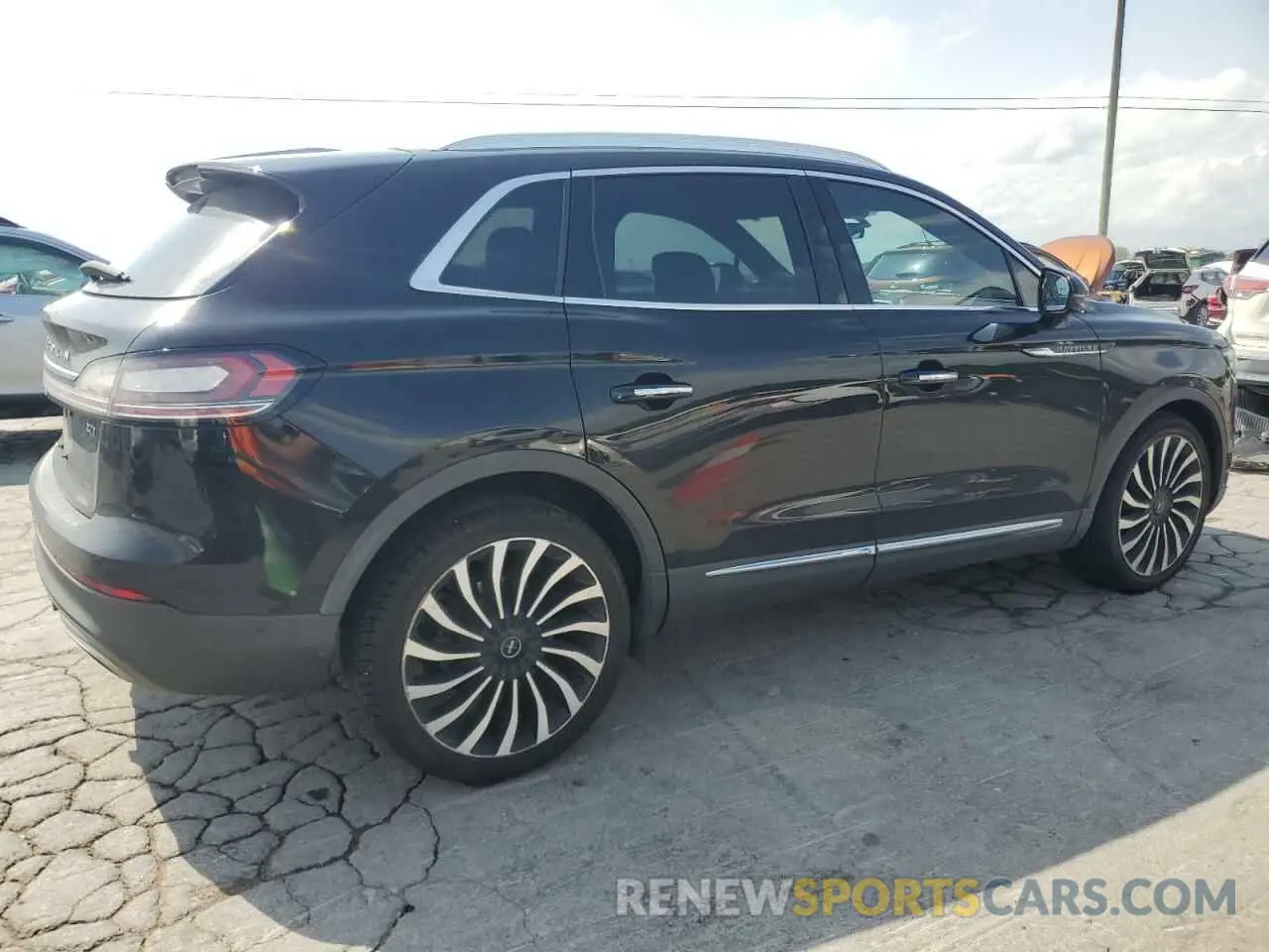 3 fotografías del automóvil dañado 2LMPJ7JP2KBL53227 LINCOLN NAUTILUS 2019