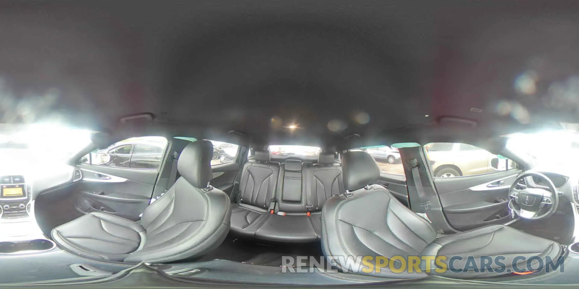 15 fotografías del automóvil dañado 2LMPJ8J91KBL48155 LINCOLN NAUTILUS 2019