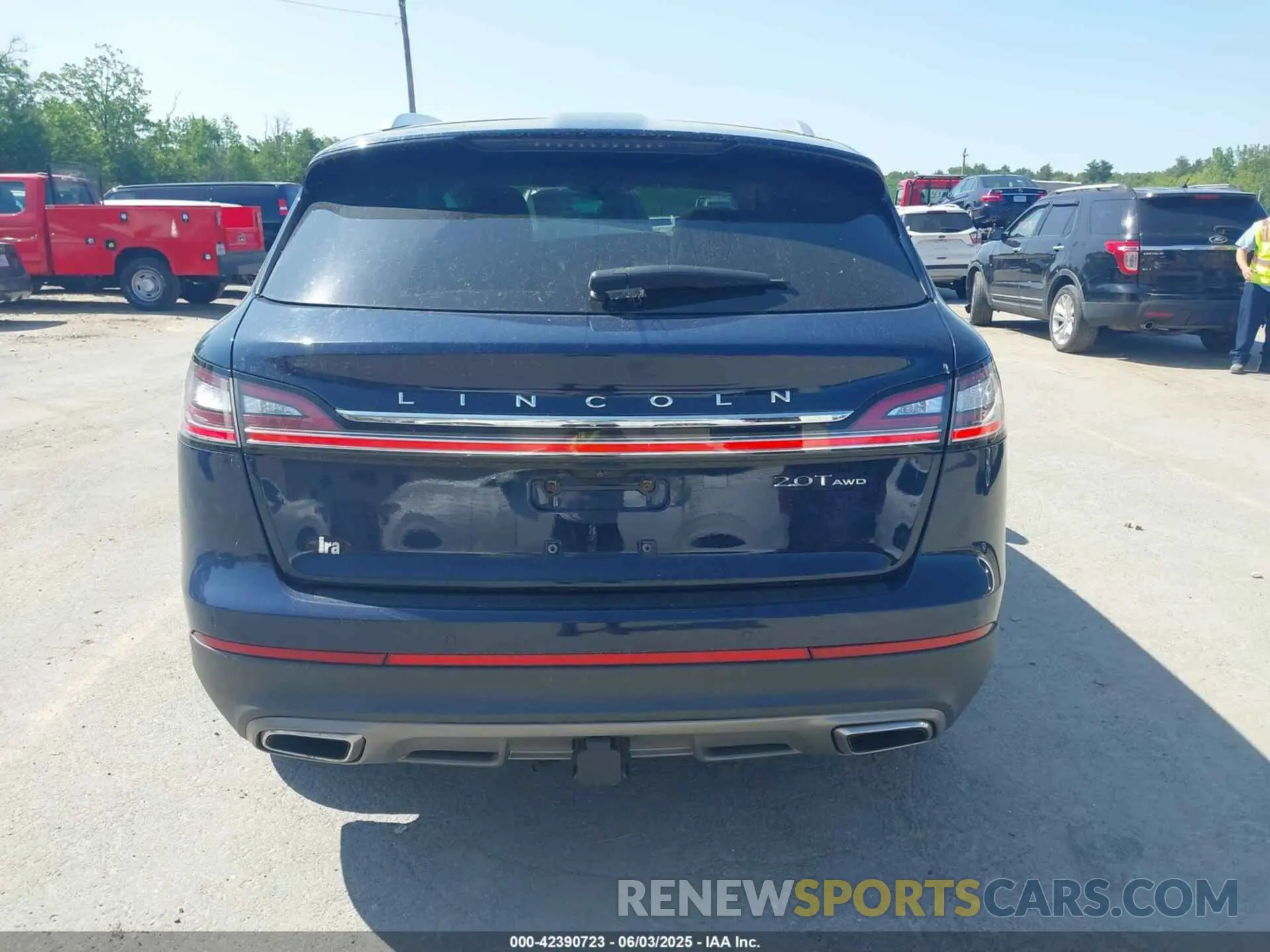 16 fotografías del automóvil dañado 2LMPJ8L90KBL47818 LINCOLN NAUTILUS 2019