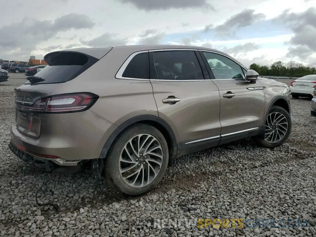 3 fotografías del automóvil dañado 2LMPJ8L90KBL63291 LINCOLN NAUTILUS 2019