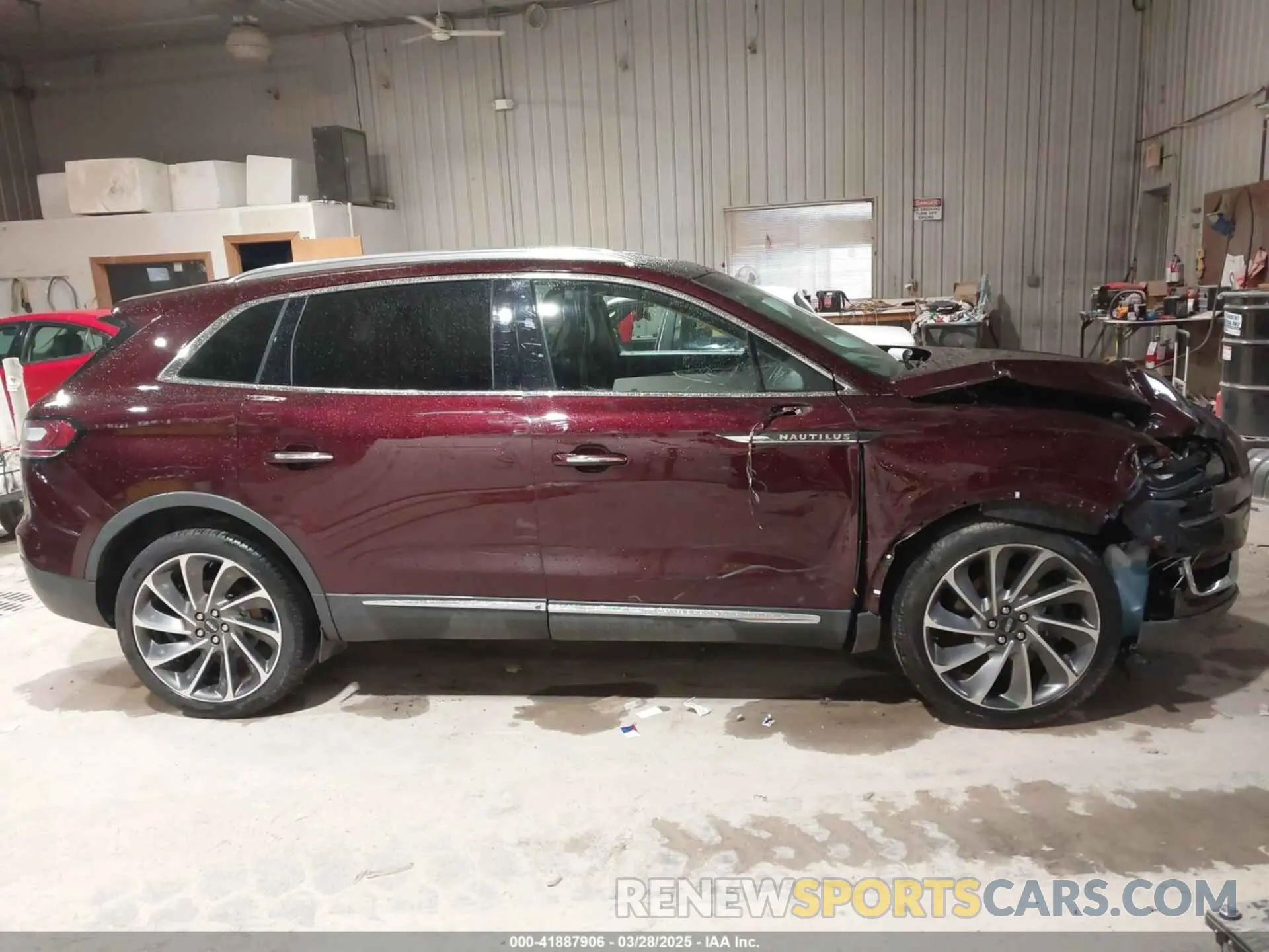 13 fotografías del automóvil dañado 2LMPJ8L92KBL42653 LINCOLN NAUTILUS 2019