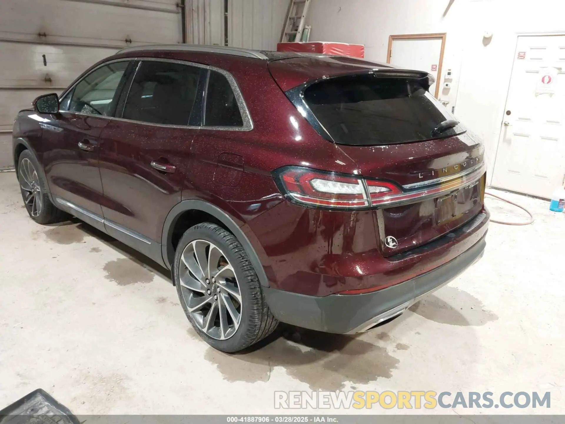 3 fotografías del automóvil dañado 2LMPJ8L92KBL42653 LINCOLN NAUTILUS 2019