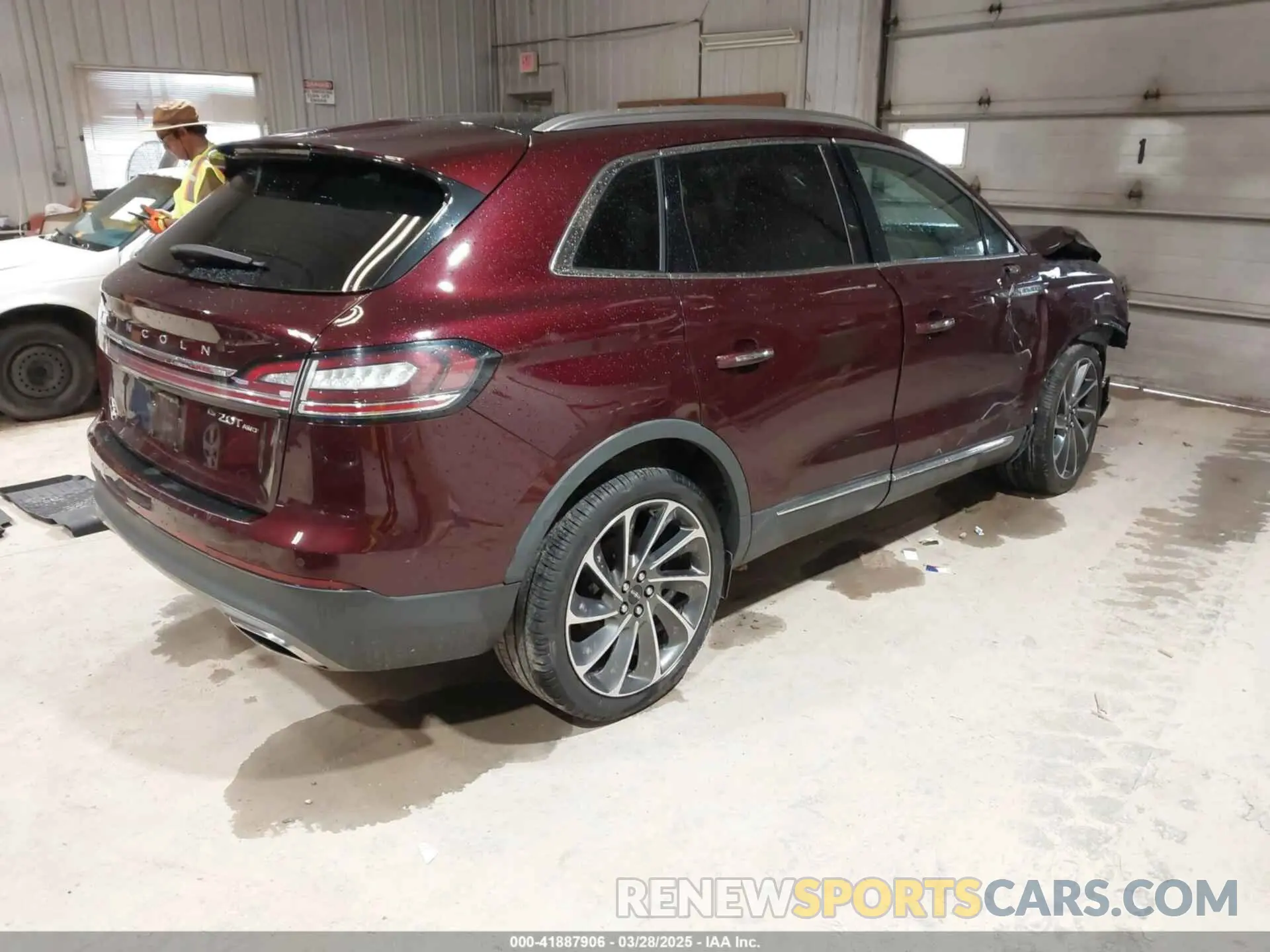 4 fotografías del automóvil dañado 2LMPJ8L92KBL42653 LINCOLN NAUTILUS 2019