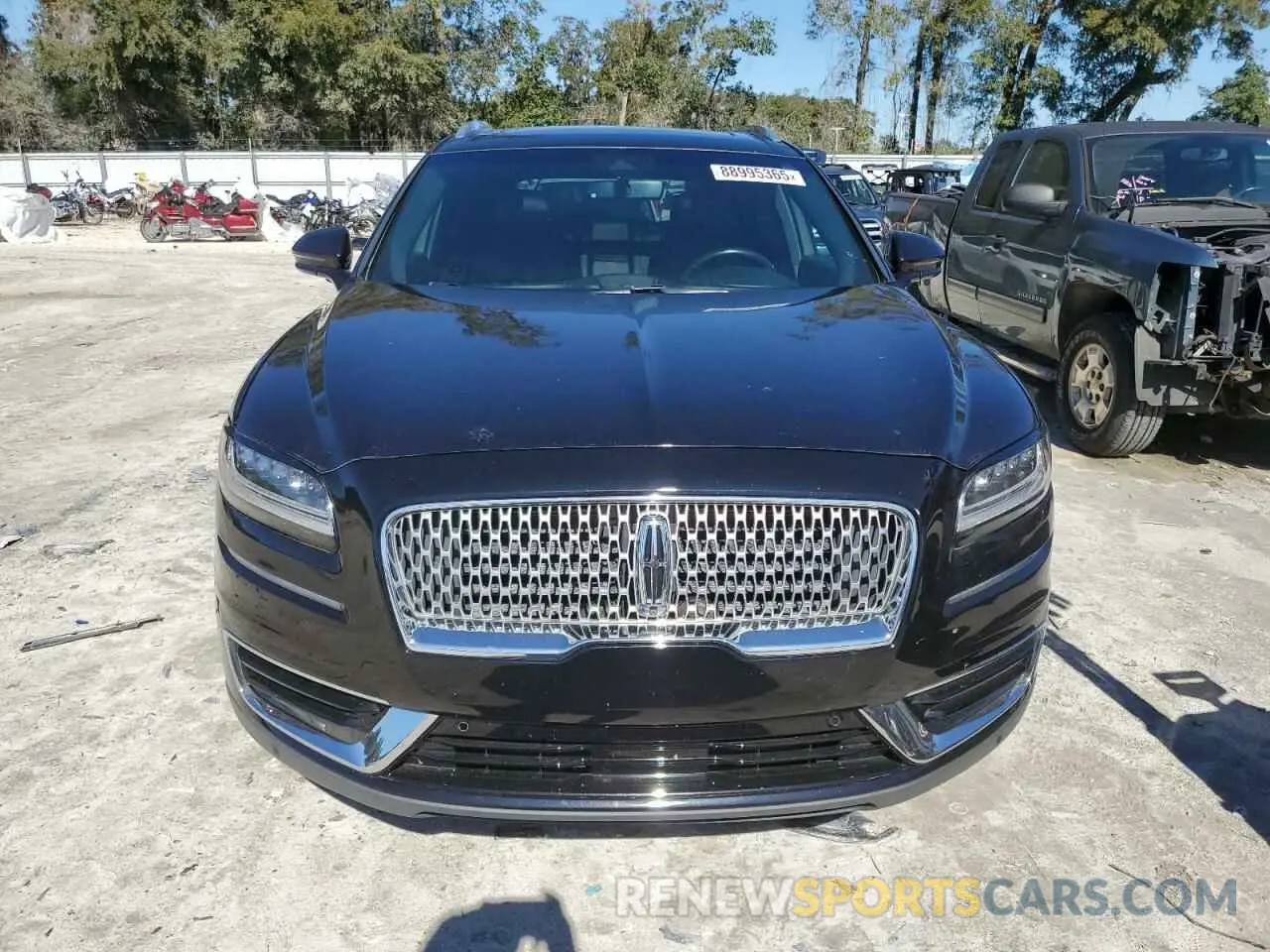 5 fotografías del automóvil dañado 2LMPJ8L96KBL24432 LINCOLN NAUTILUS 2019