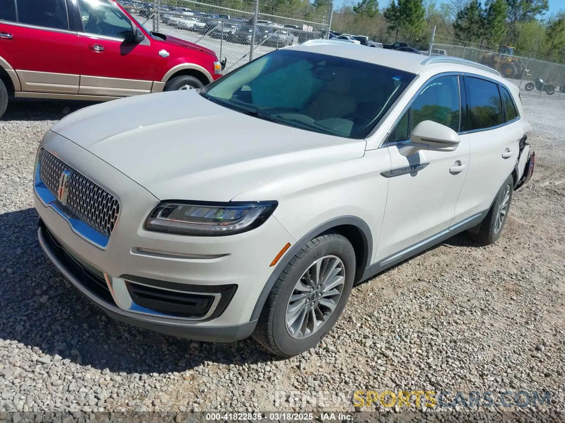 2 fotografías del automóvil dañado 2LMPJ6J98LBL11383 LINCOLN NAUTILUS 2020