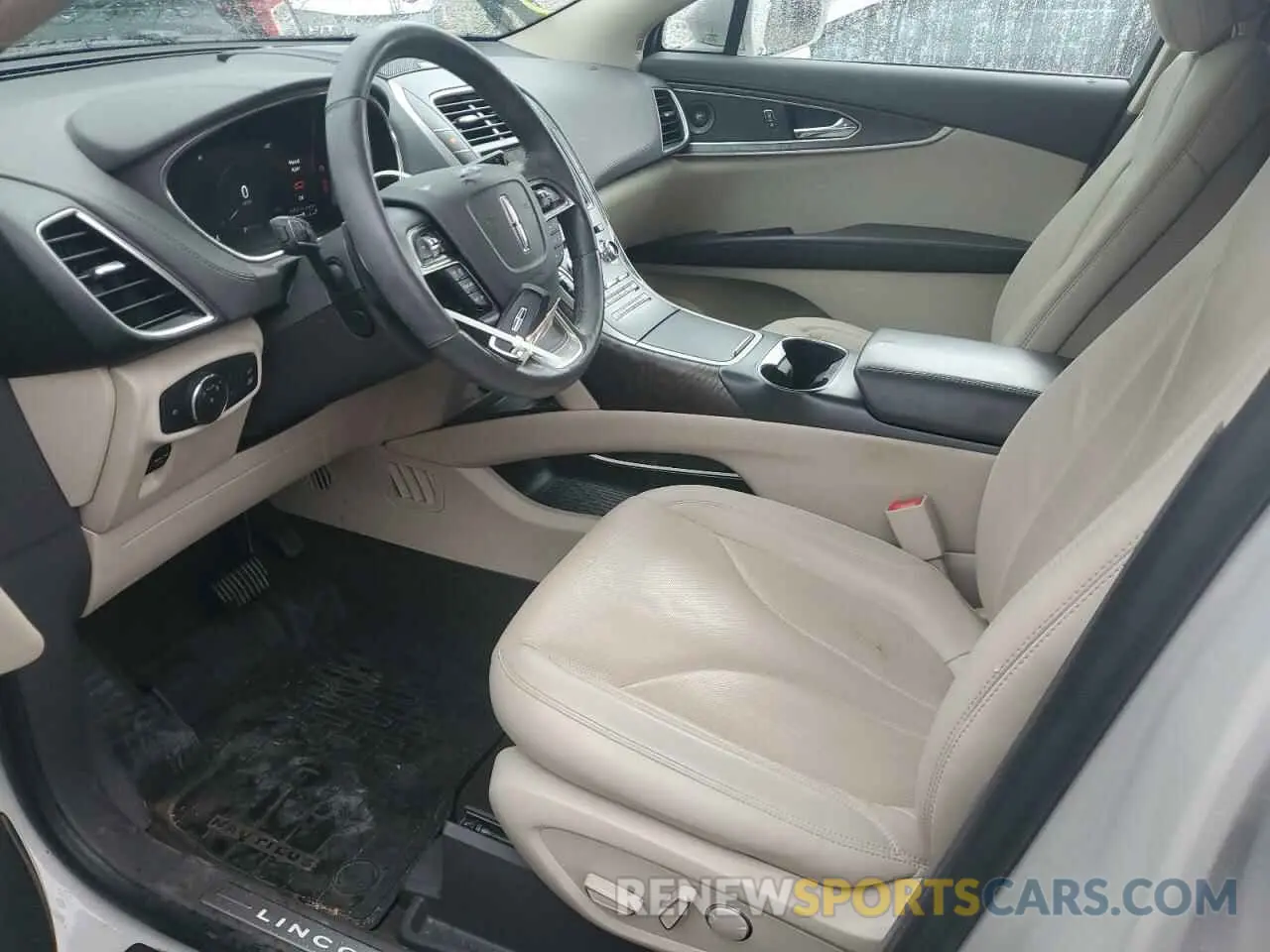 7 fotografías del automóvil dañado 2LMPJ6K93LBL34018 LINCOLN NAUTILUS 2020