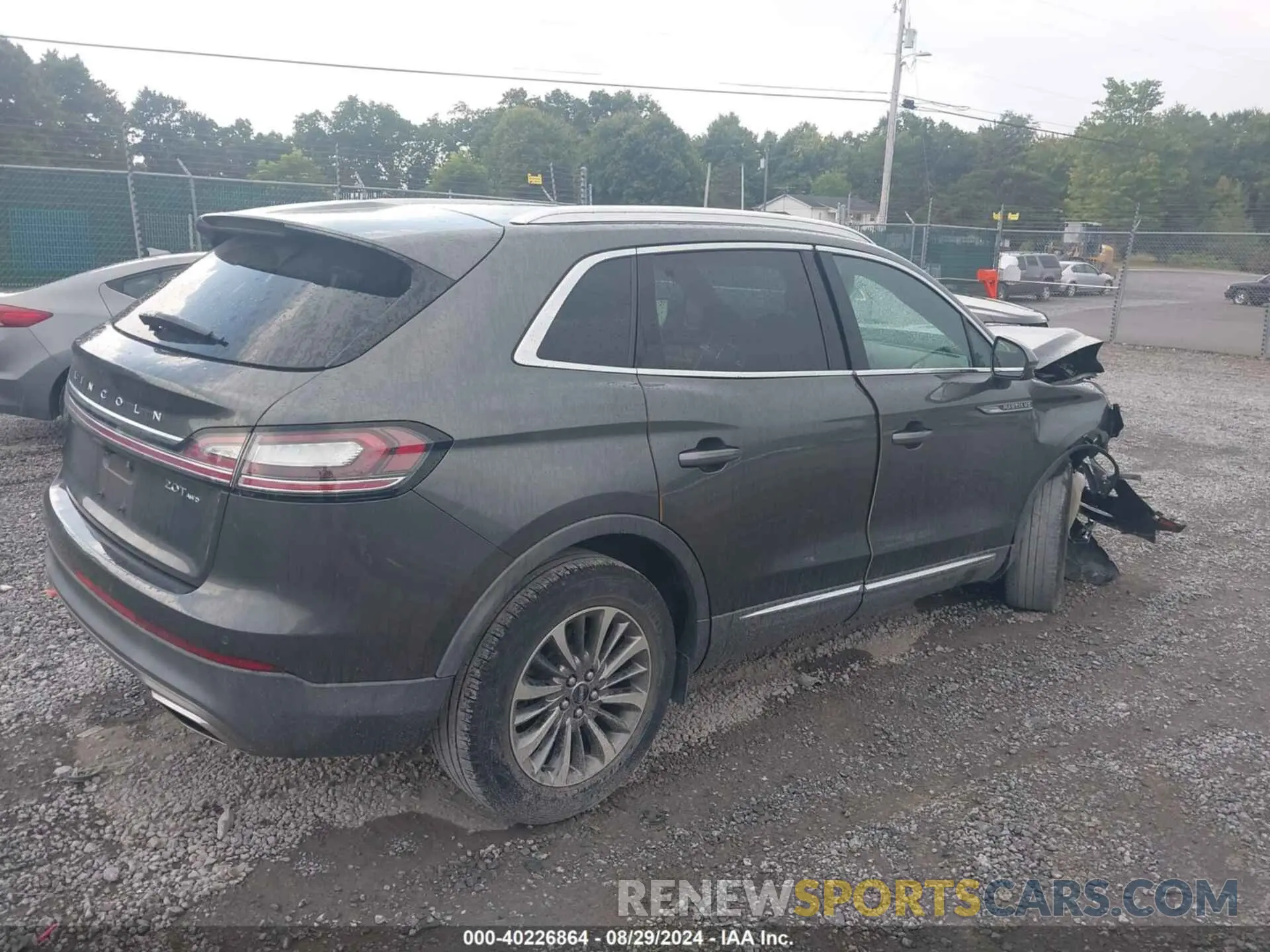 4 fotografías del automóvil dañado 2LMPJ8J95LBL02295 LINCOLN NAUTILUS 2020