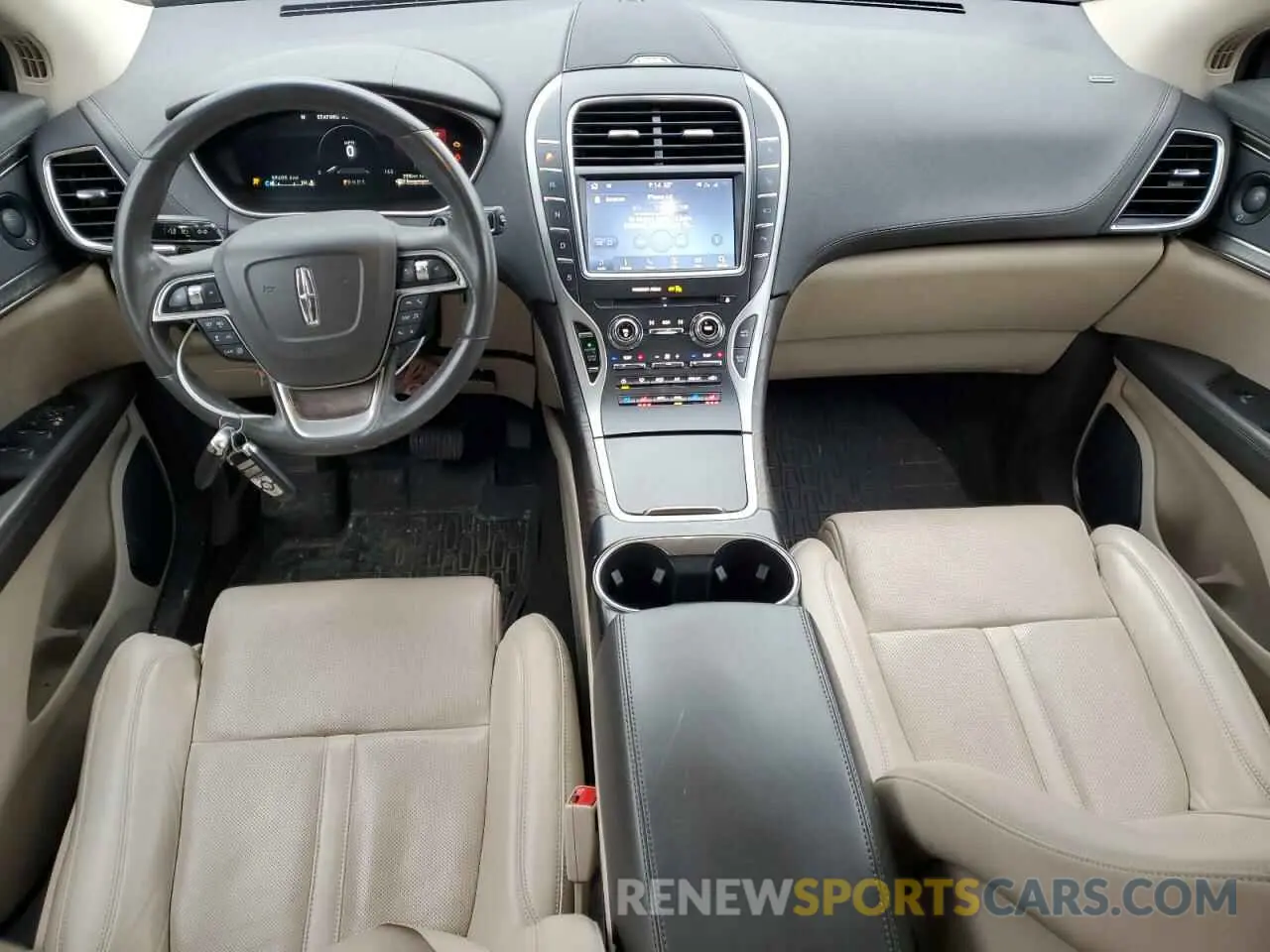 8 fotografías del automóvil dañado 2LMPJ8K90LBL09704 LINCOLN NAUTILUS 2020