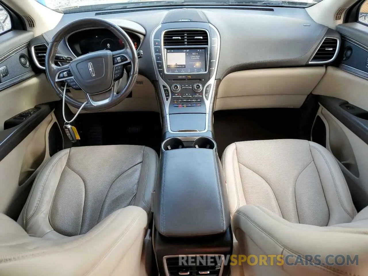 8 fotografías del automóvil dañado 2LMPJ8KP5LBL22124 LINCOLN NAUTILUS 2020