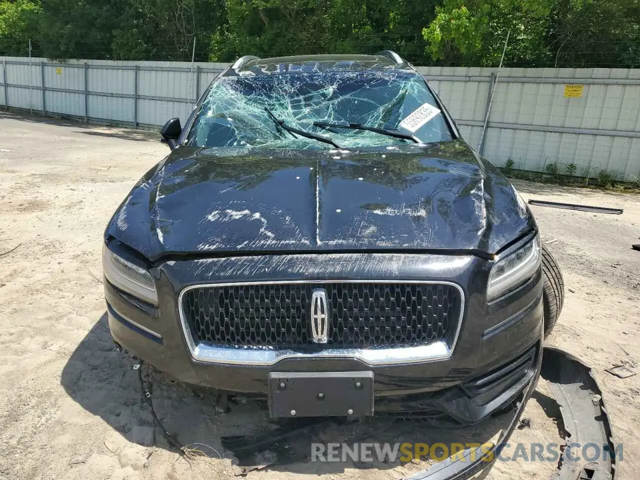 5 fotografías del automóvil dañado 2LMPJ8KP6LBL25811 LINCOLN NAUTILUS 2020