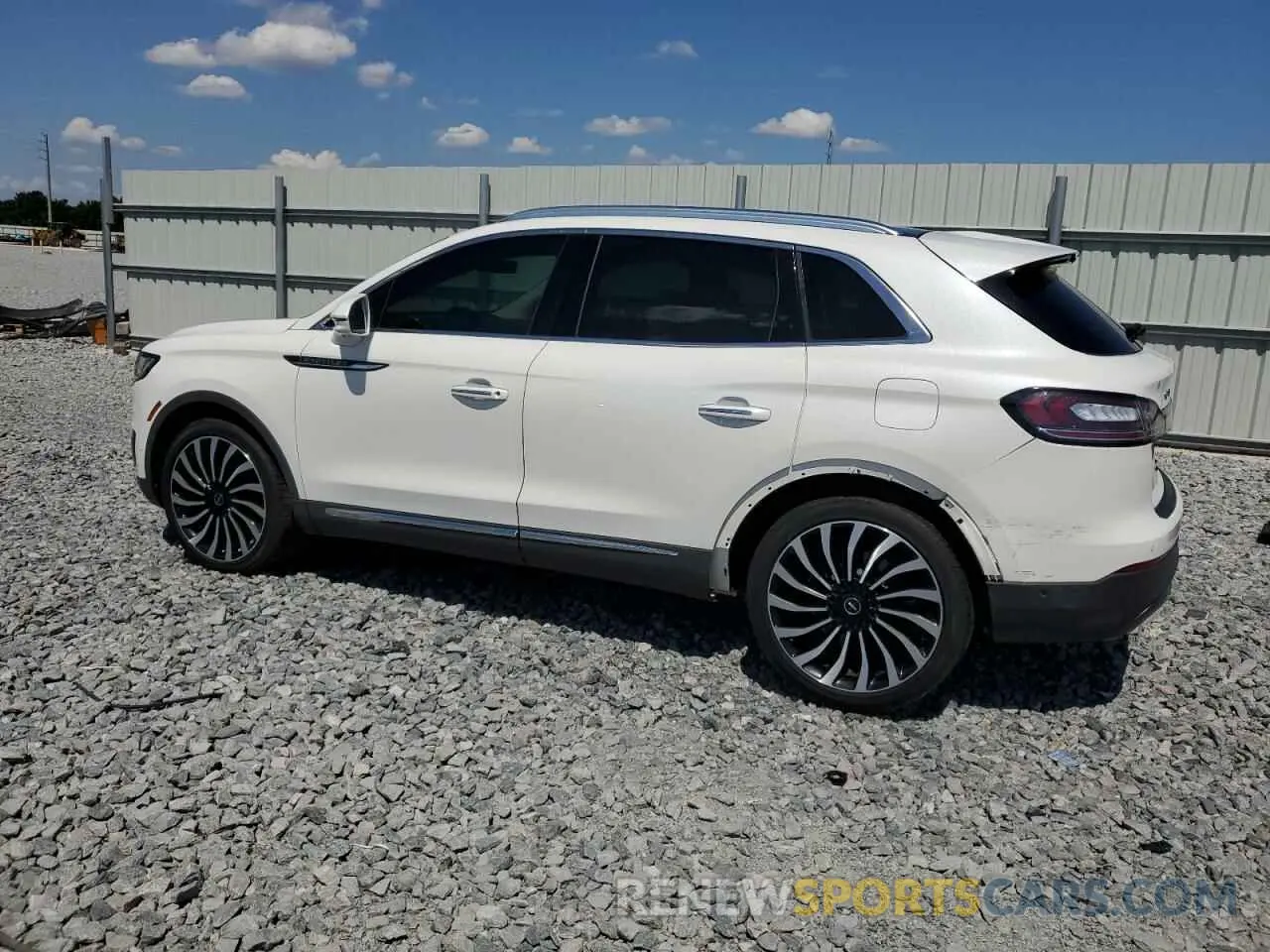 2 fotografías del automóvil dañado 2LMPJ9JP7LBL06868 LINCOLN NAUTILUS 2020