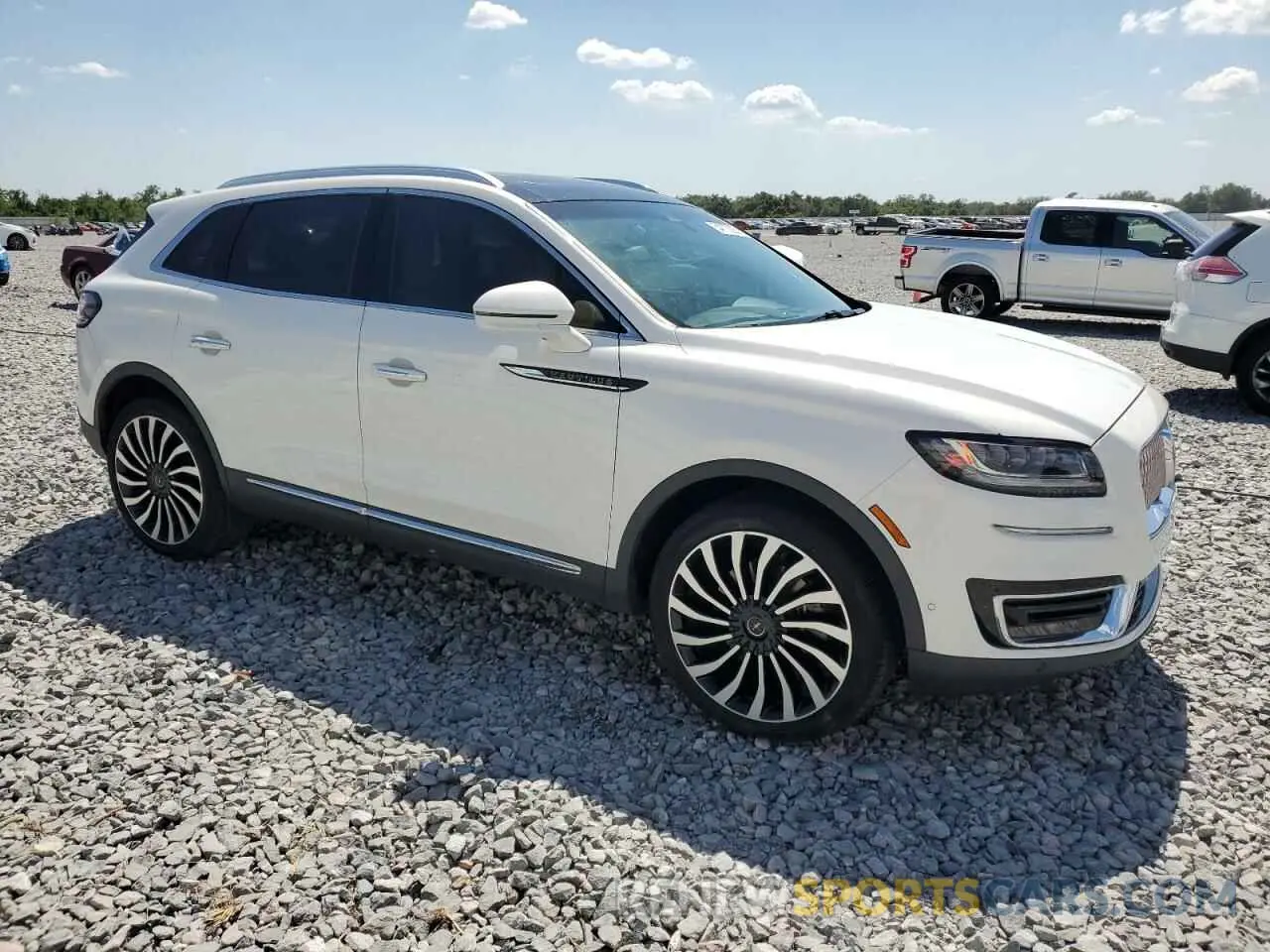 4 fotografías del automóvil dañado 2LMPJ9JP7LBL06868 LINCOLN NAUTILUS 2020