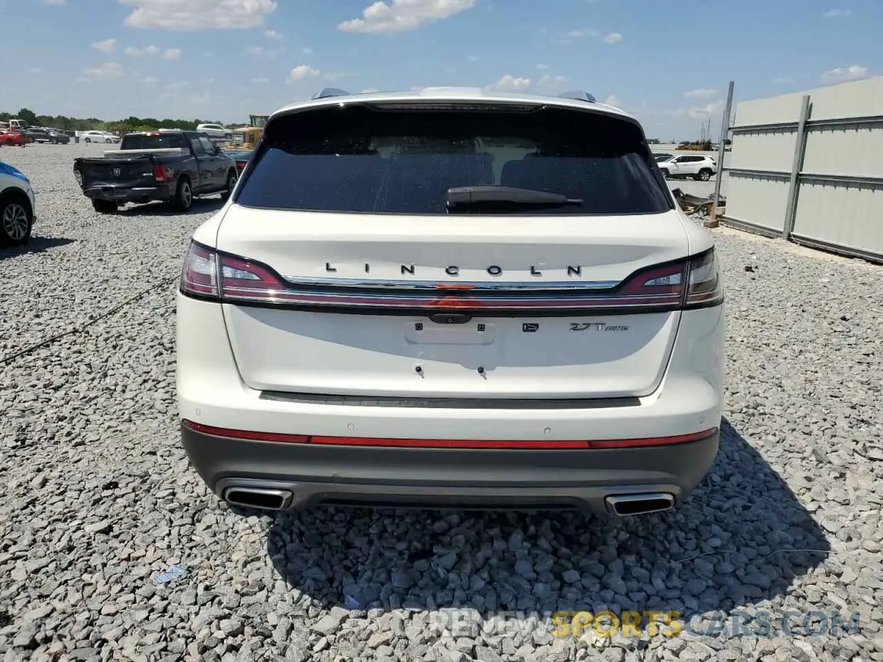 6 fotografías del automóvil dañado 2LMPJ9JP7LBL06868 LINCOLN NAUTILUS 2020