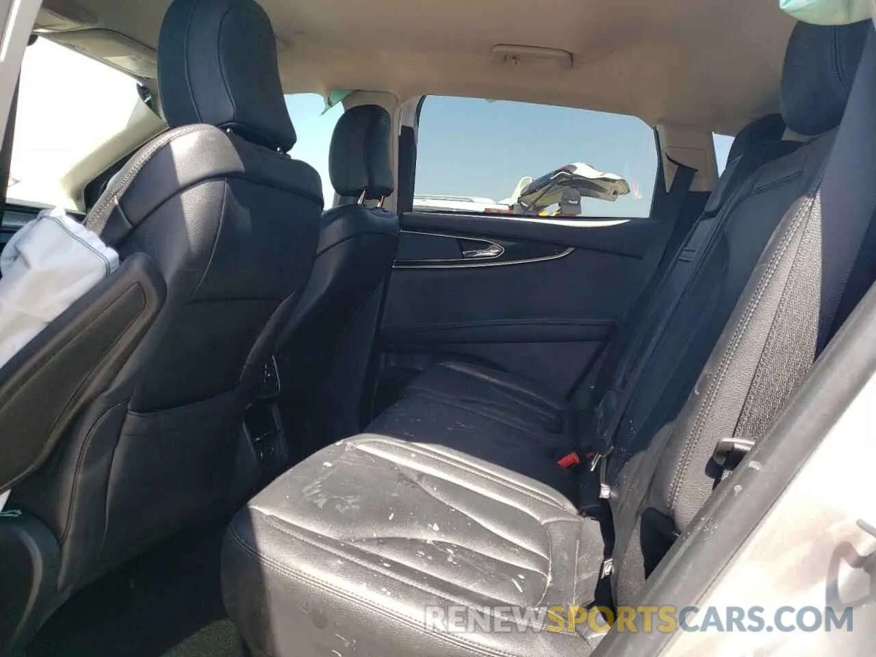 11 fotografías del automóvil dañado 2LMPJ6J98MBL10526 LINCOLN NAUTILUS 2021