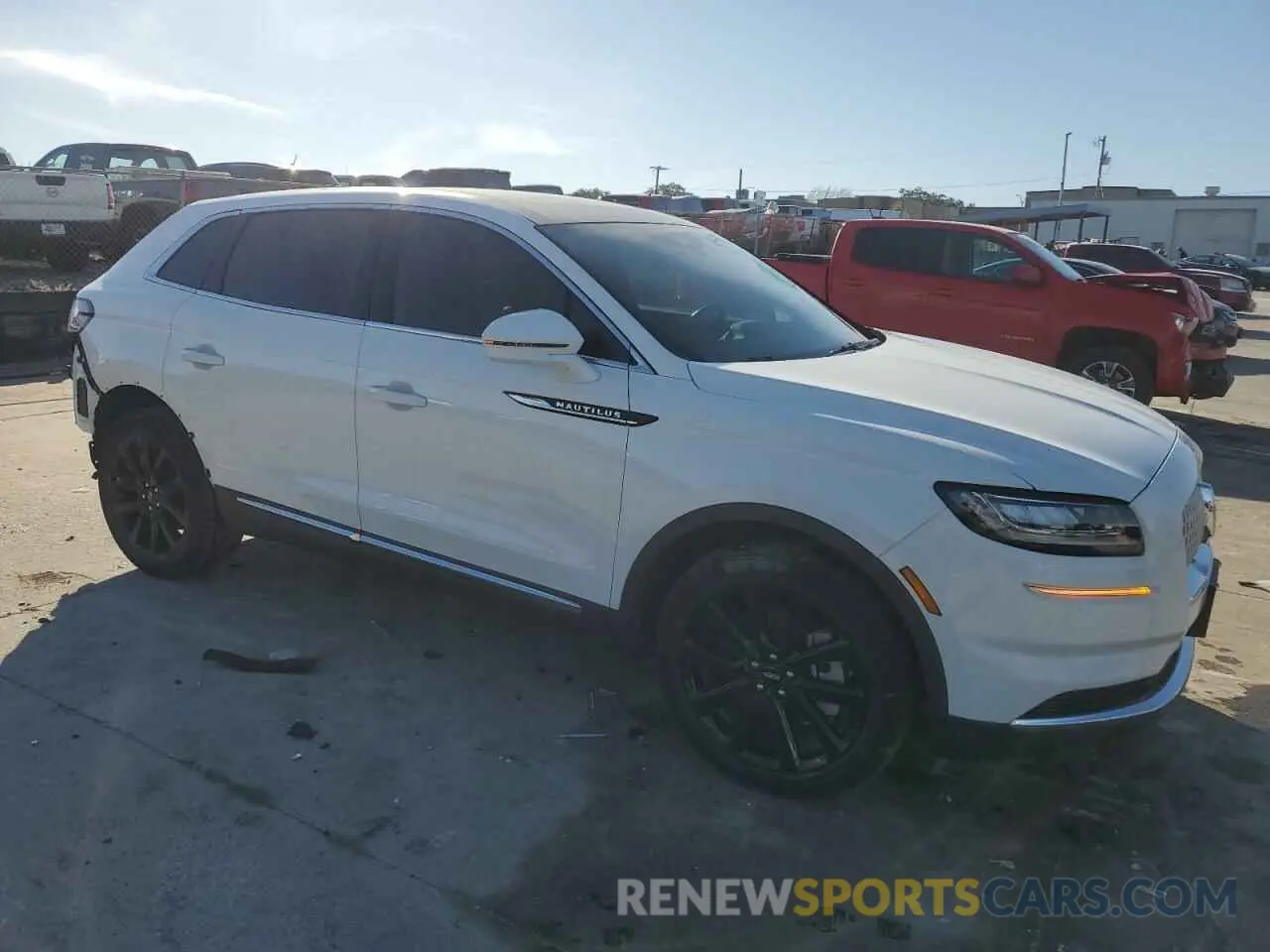 4 fotografías del automóvil dañado 2LMPJ6K92MBL10682 LINCOLN NAUTILUS 2021