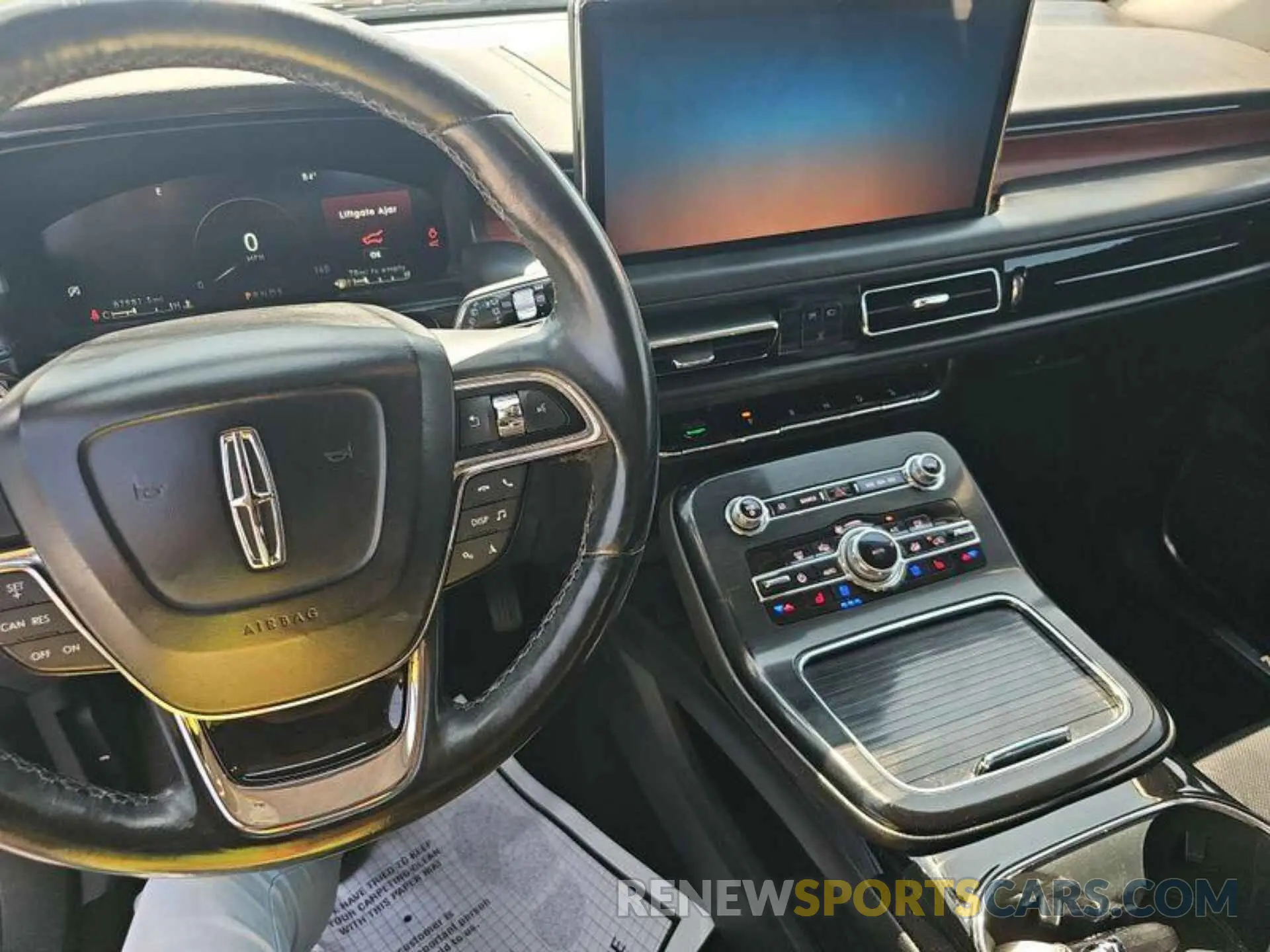 11 fotografías del automóvil dañado 2LMPJ6K93MBL11534 LINCOLN NAUTILUS 2021