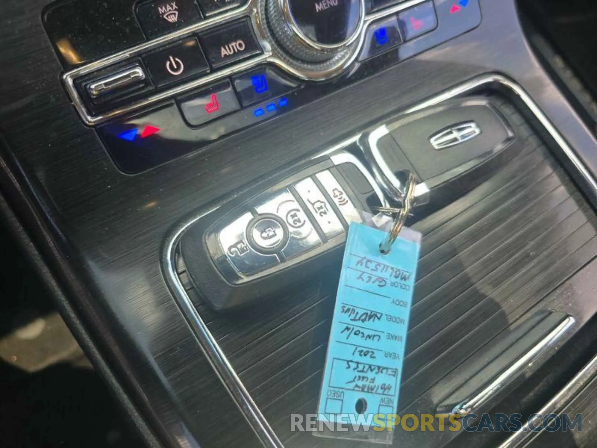 8 fotografías del automóvil dañado 2LMPJ6K93MBL11534 LINCOLN NAUTILUS 2021