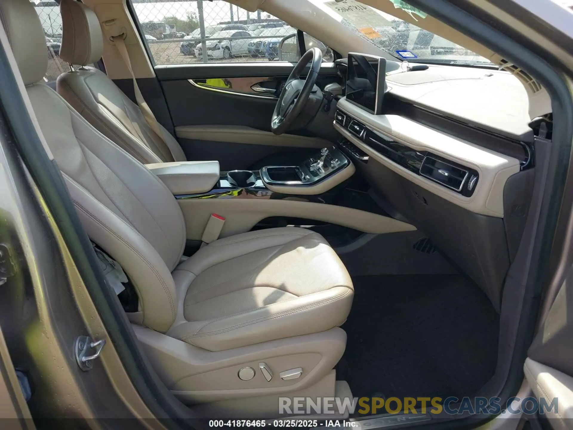 5 fotografías del automóvil dañado 2LMPJ6K94MBL06570 LINCOLN NAUTILUS 2021