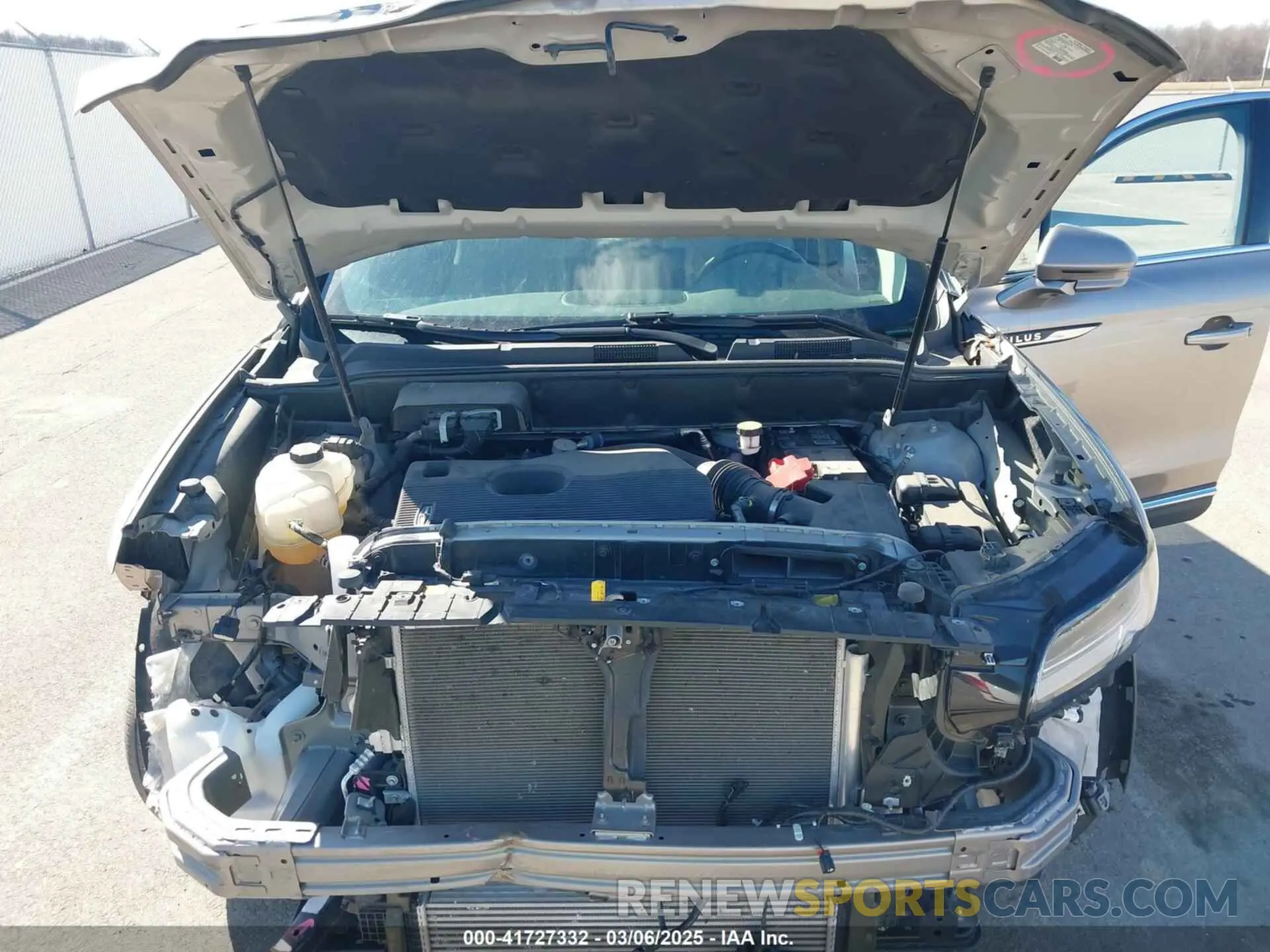 10 fotografías del automóvil dañado 2LMPJ6K96MBL00799 LINCOLN NAUTILUS 2021