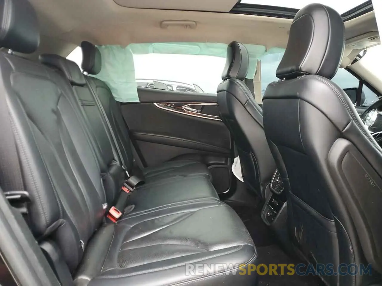 11 fotografías del automóvil dañado 2LMPJ8K93MBL04577 LINCOLN NAUTILUS 2021