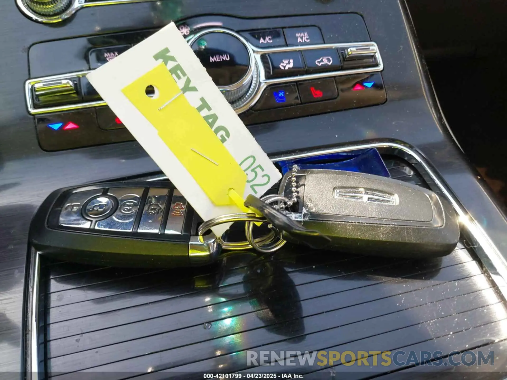 11 fotografías del automóvil dañado 2LMPJ8K98MBL18393 LINCOLN NAUTILUS 2021