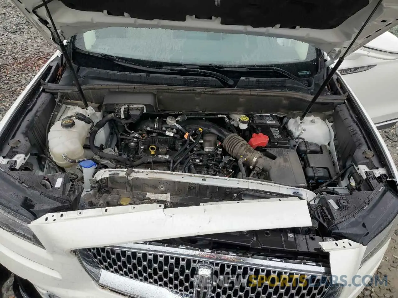 11 fotografías del automóvil dañado 2LMPJ6J91NBL11809 LINCOLN NAUTILUS 2022