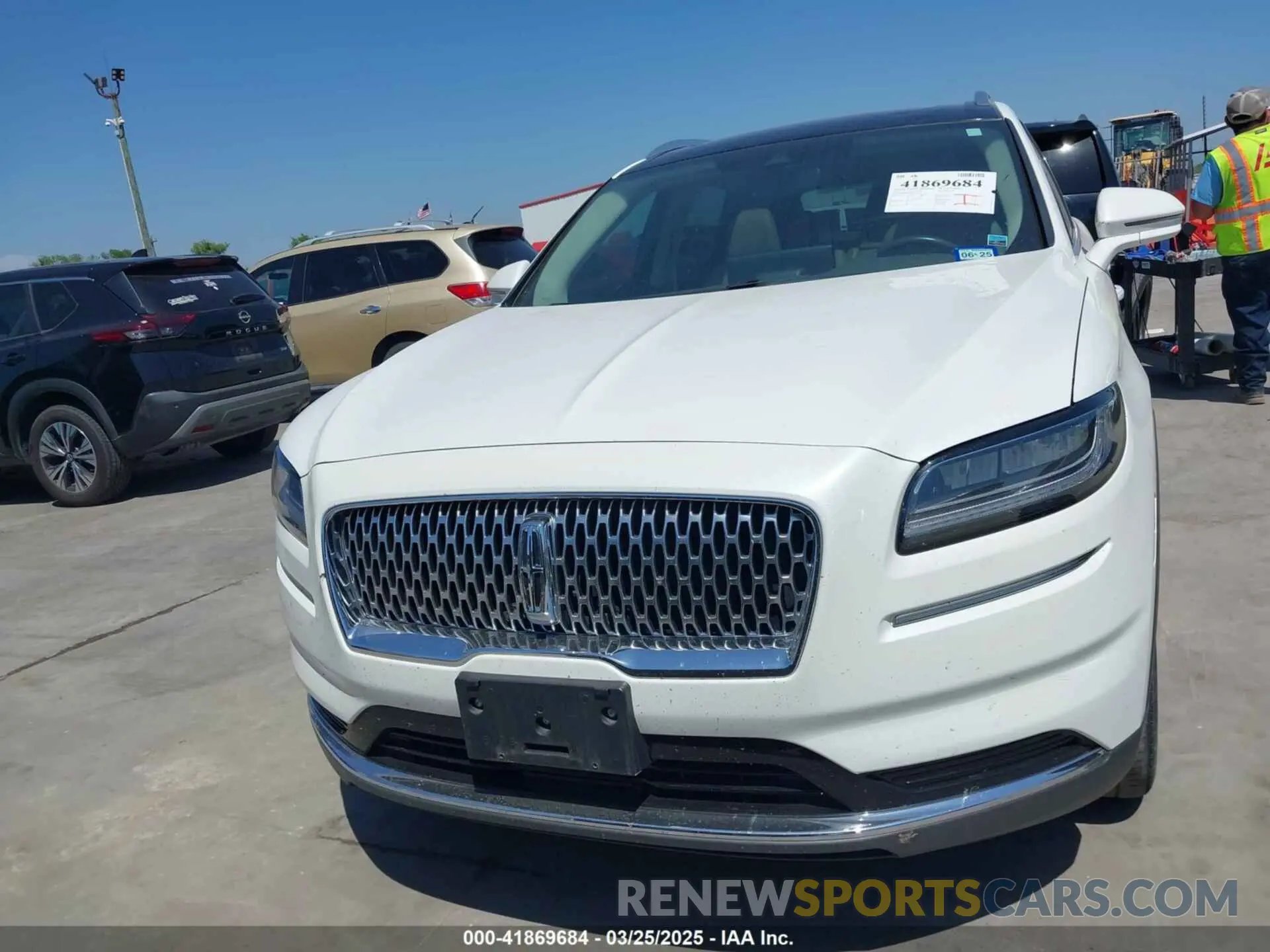 13 fotografías del automóvil dañado 2LMPJ6K99NBL07540 LINCOLN NAUTILUS 2022