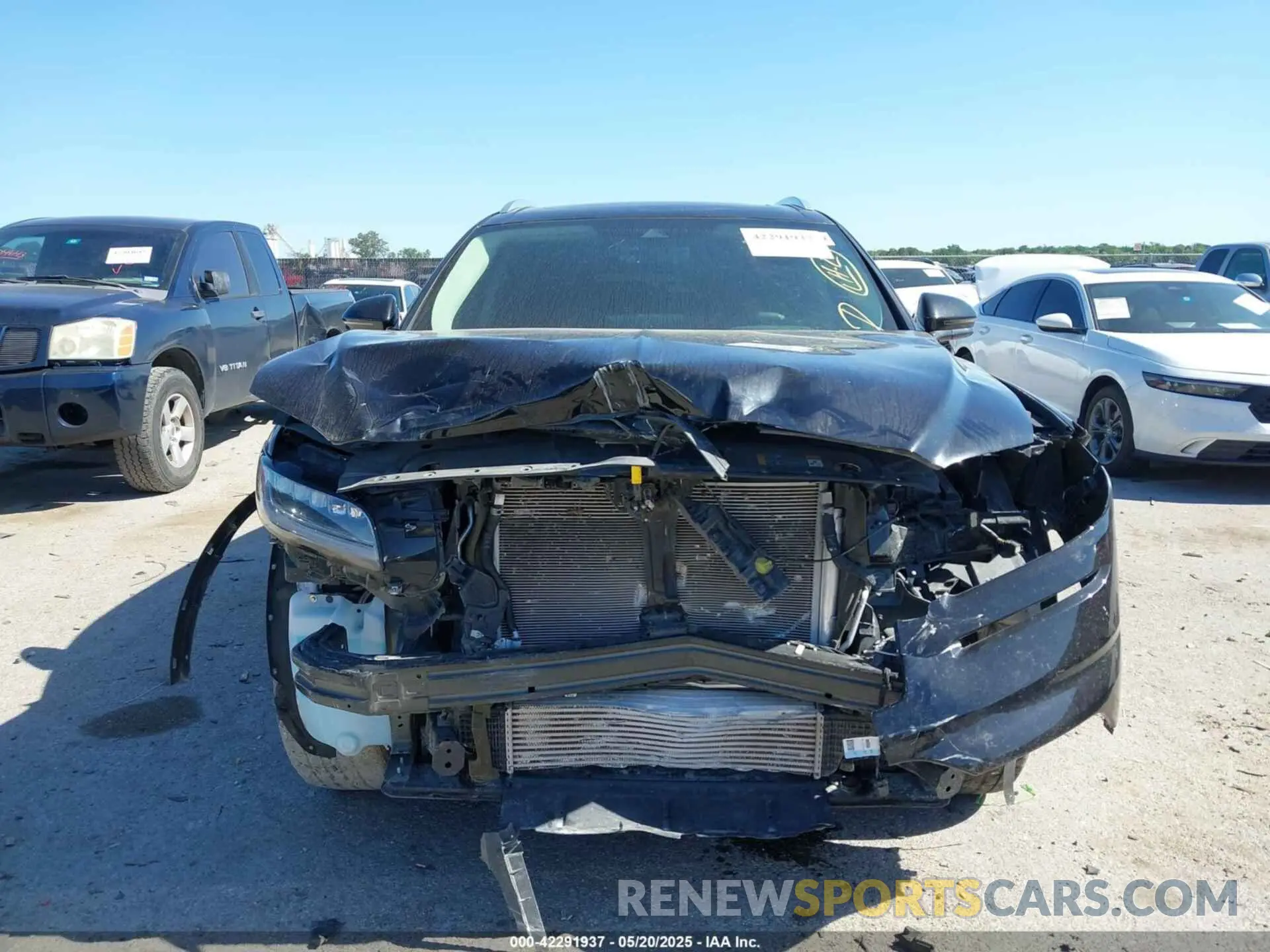13 fotografías del automóvil dañado 2LMPJ8KP2NBL12069 LINCOLN NAUTILUS 2022