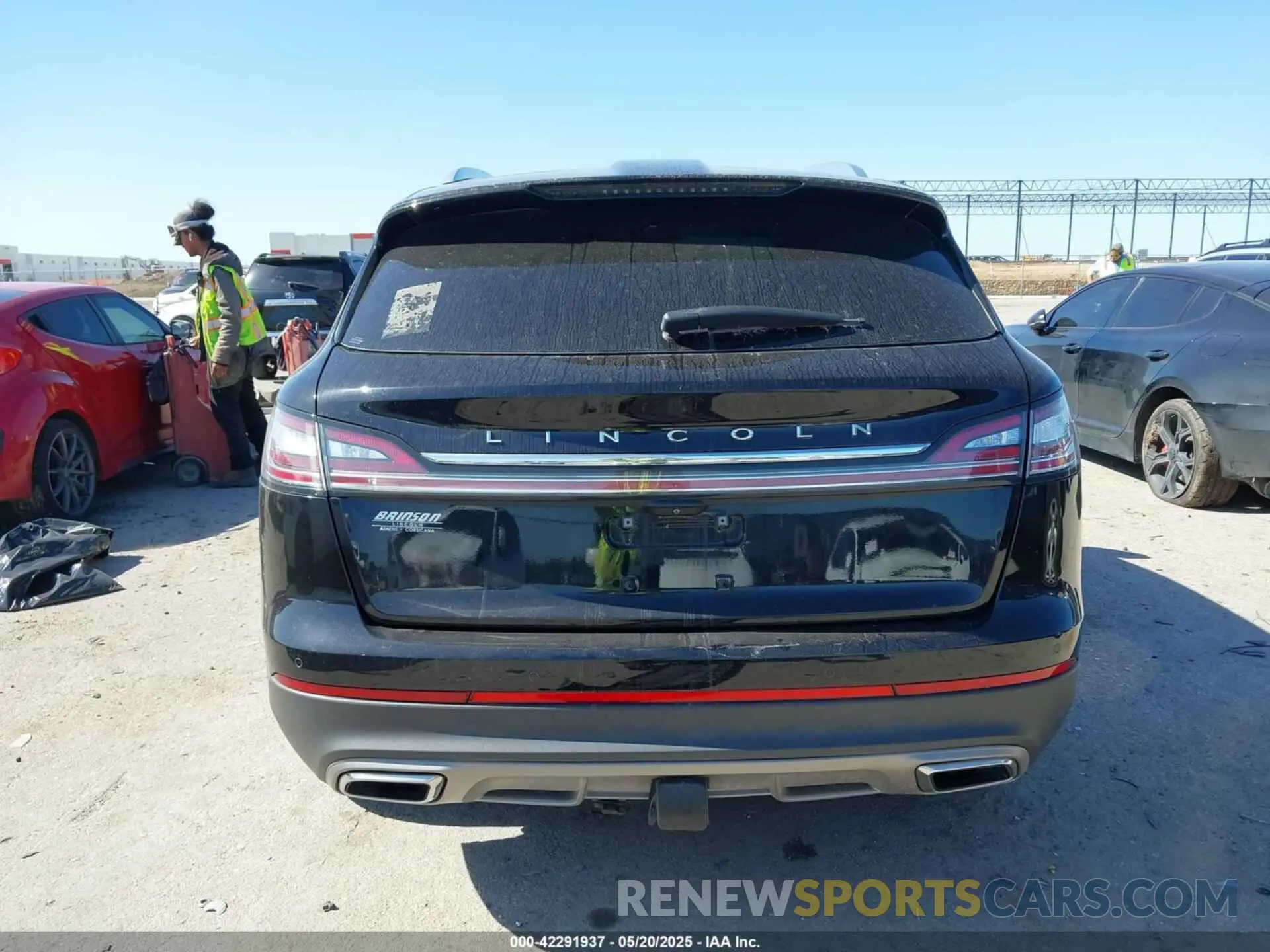 17 fotografías del automóvil dañado 2LMPJ8KP2NBL12069 LINCOLN NAUTILUS 2022