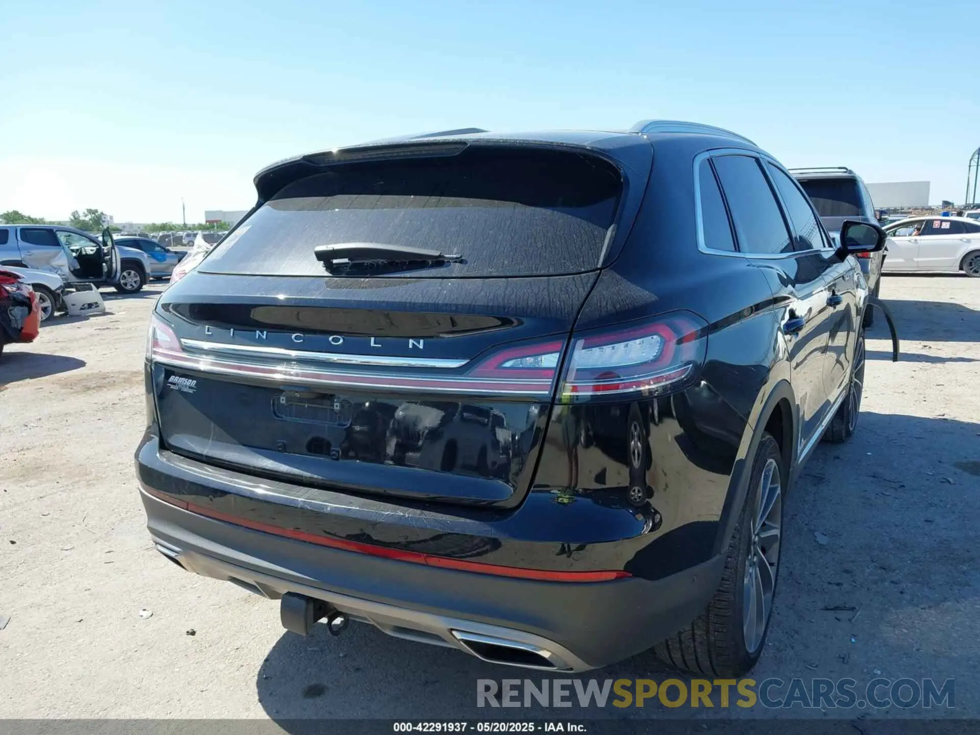 4 fotografías del automóvil dañado 2LMPJ8KP2NBL12069 LINCOLN NAUTILUS 2022