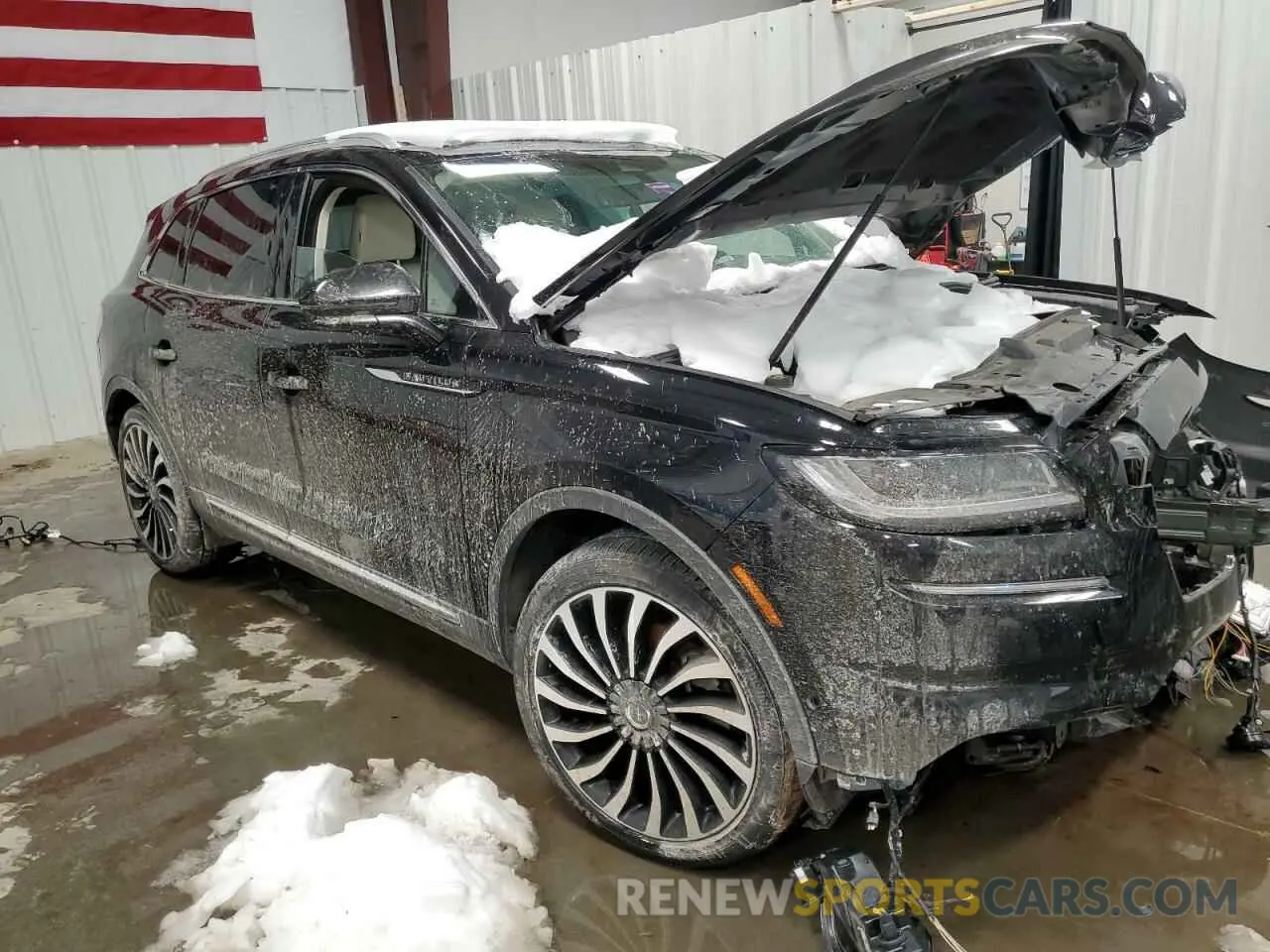 4 fotografías del automóvil dañado 2LMPJ9JPXNBL22520 LINCOLN NAUTILUS 2022