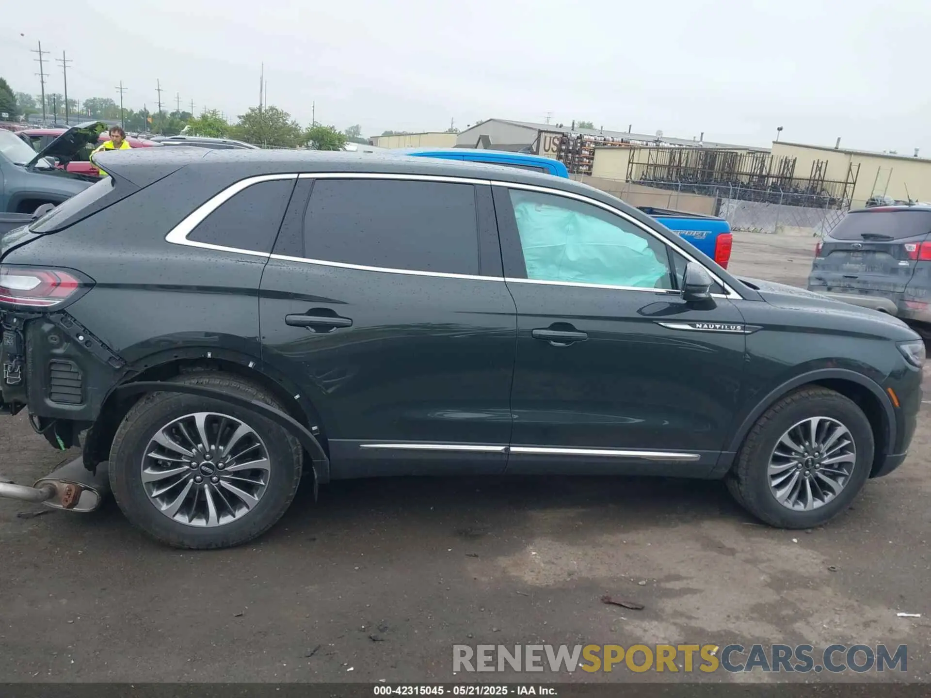 13 fotografías del automóvil dañado 2LMPJ8J96PBL23825 LINCOLN NAUTILUS 2023