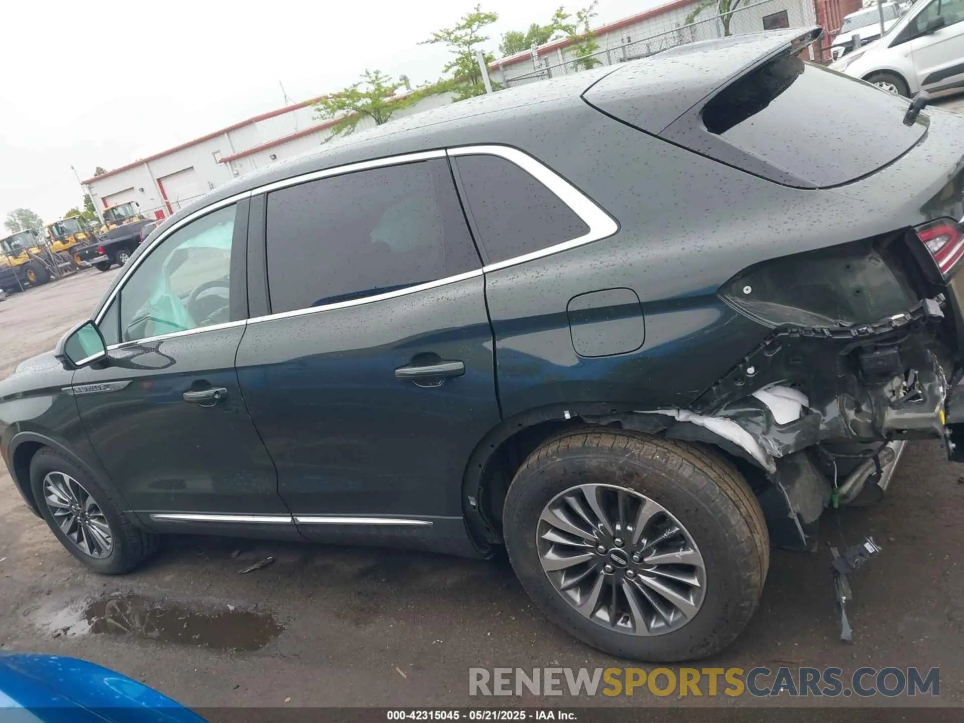 14 fotografías del automóvil dañado 2LMPJ8J96PBL23825 LINCOLN NAUTILUS 2023