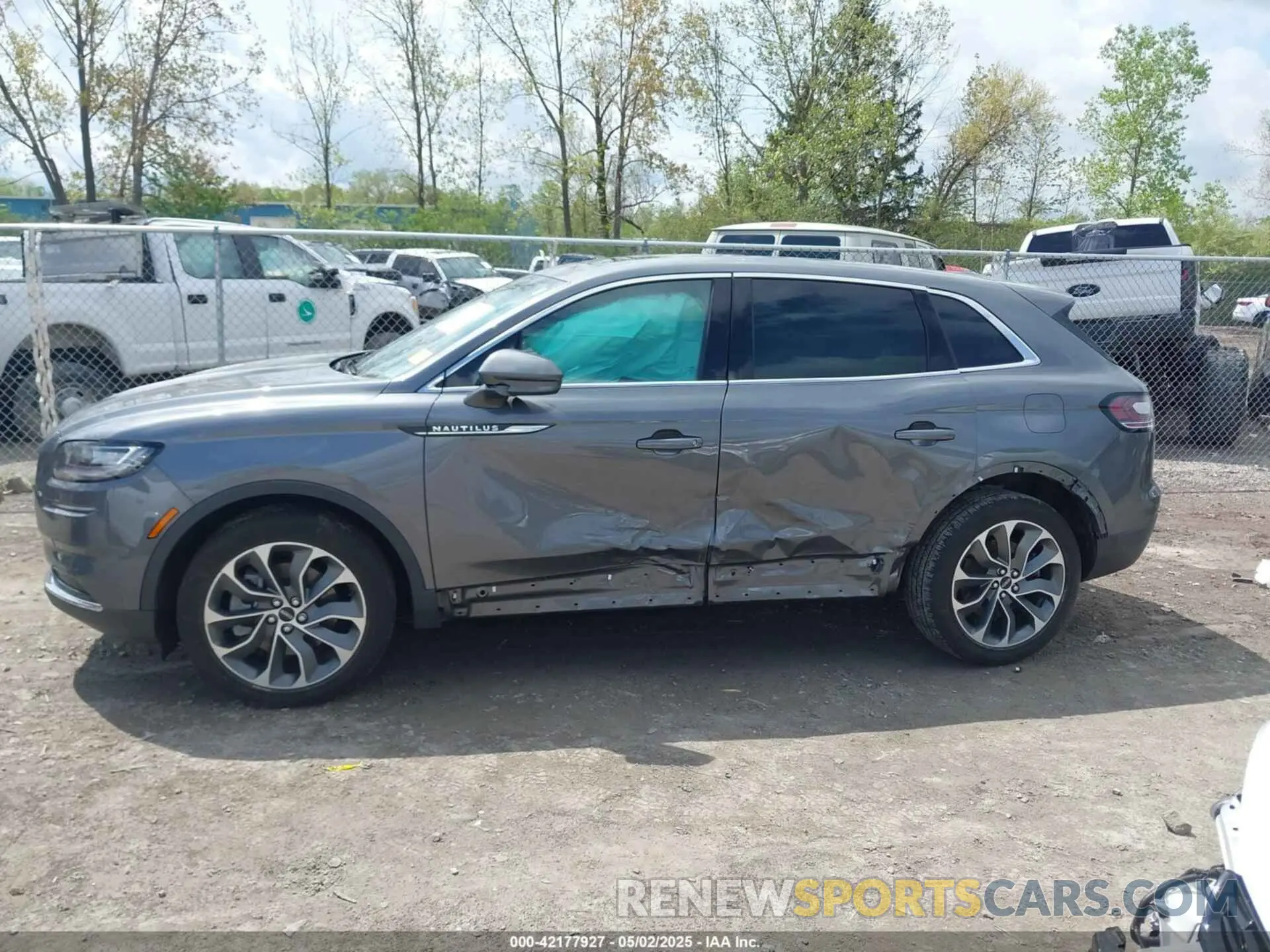 13 fotografías del automóvil dañado 2LMPJ8K94PBL13230 LINCOLN NAUTILUS 2023