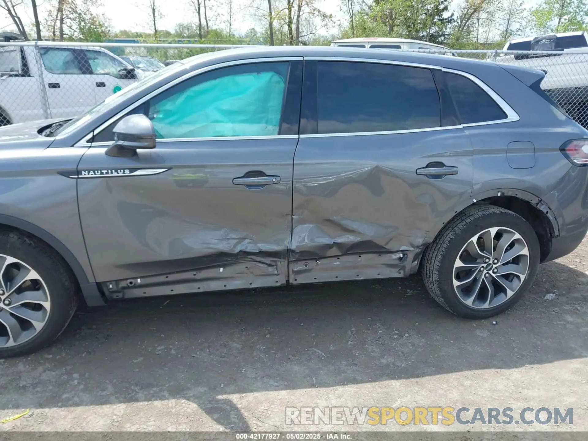 6 fotografías del automóvil dañado 2LMPJ8K94PBL13230 LINCOLN NAUTILUS 2023
