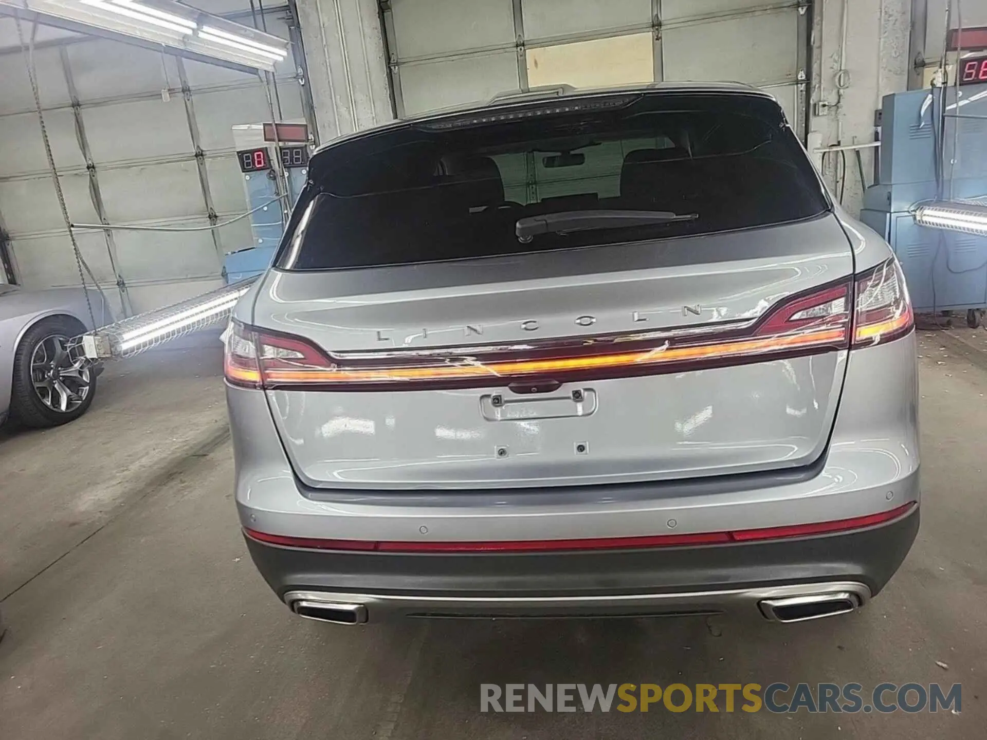 21 fotografías del automóvil dañado 2LMPJ8K98PBL06734 LINCOLN NAUTILUS 2023
