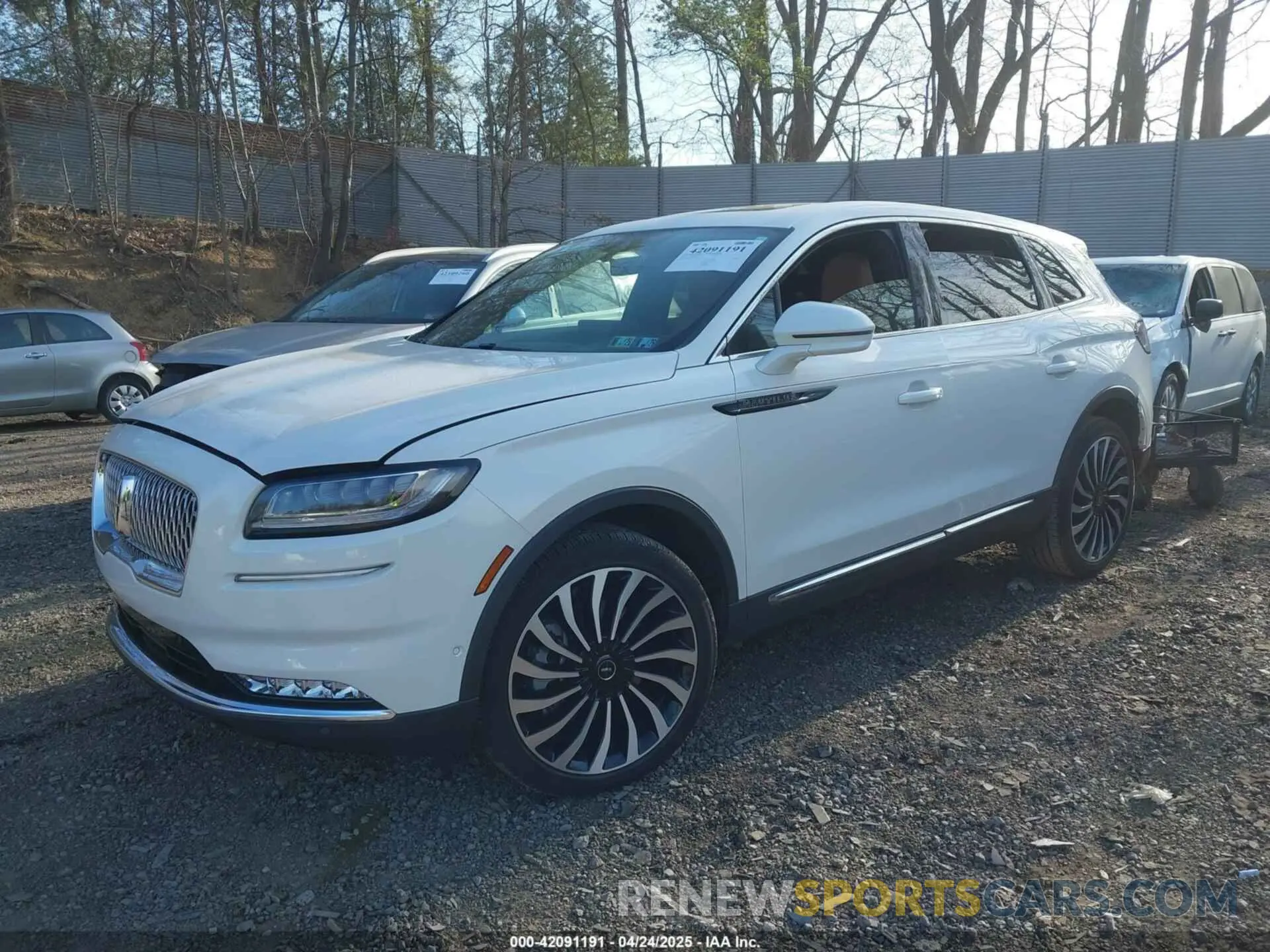 2 fotografías del automóvil dañado 2LMPJ9JP1PBL28970 LINCOLN NAUTILUS 2023