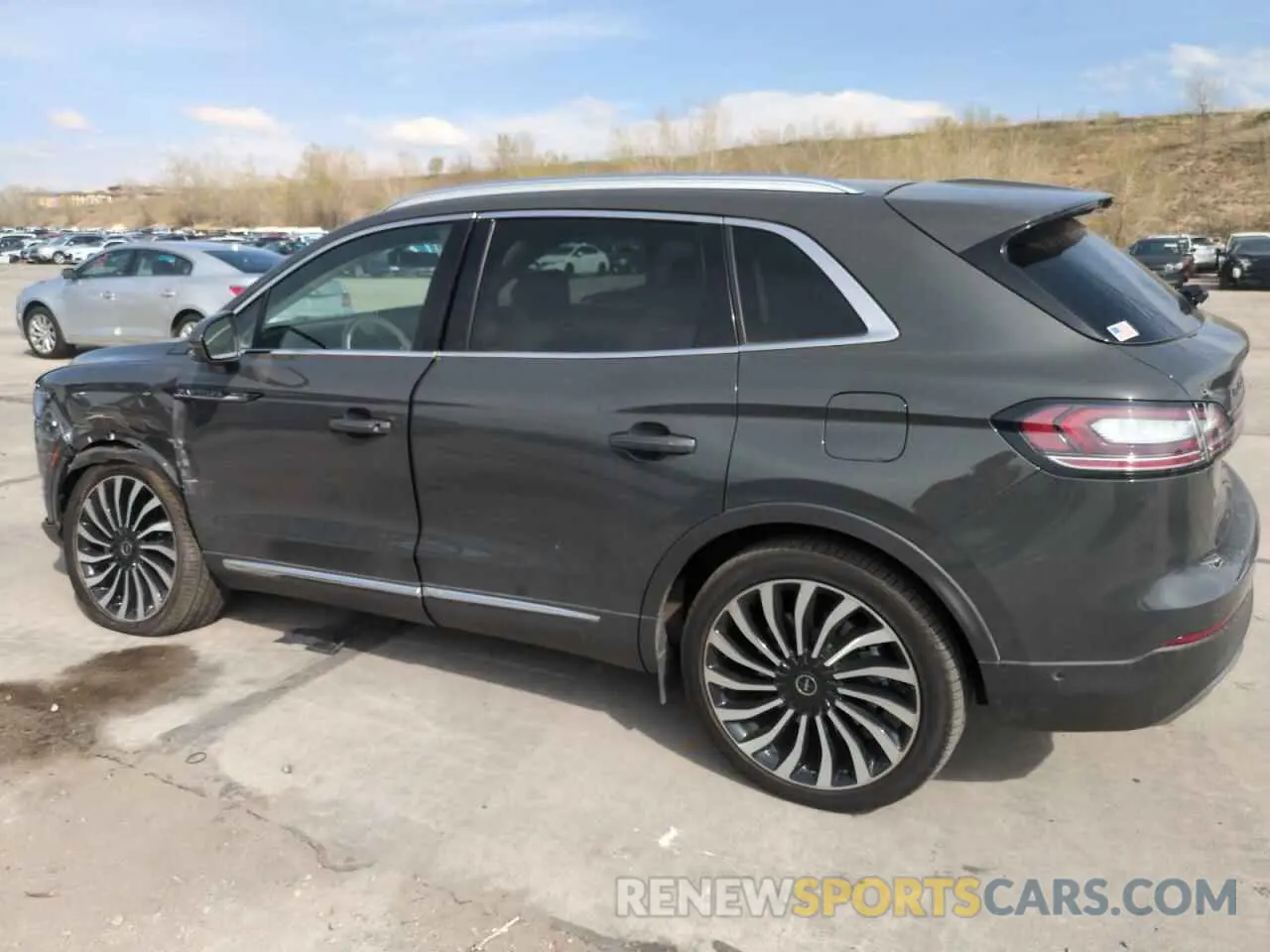 2 fotografías del automóvil dañado 2LMPJ9JP8PBL25838 LINCOLN NAUTILUS 2023