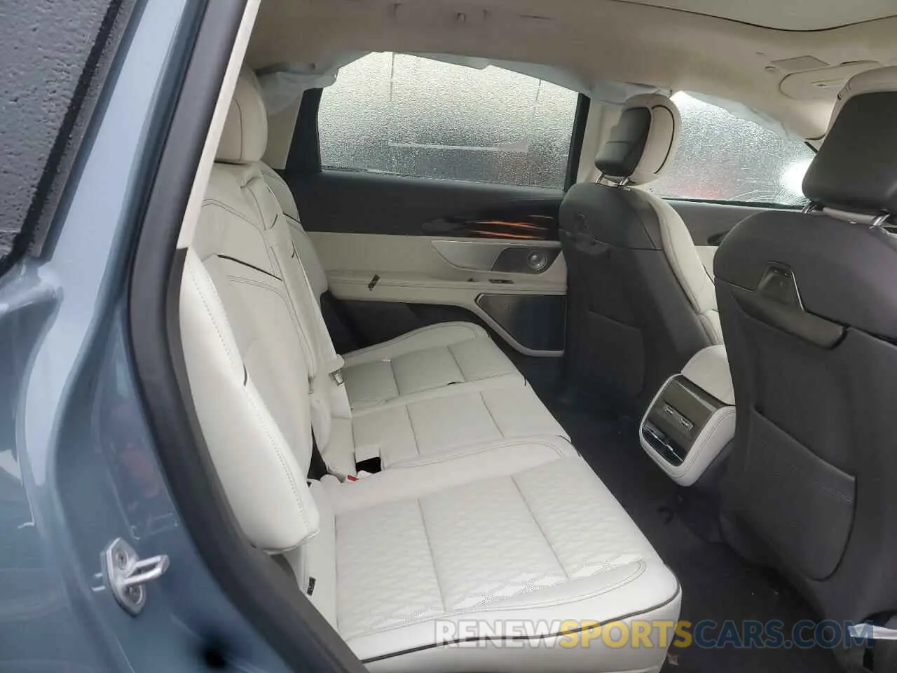 10 fotografías del automóvil dañado 5LMPJ9JAXSJ884056 LINCOLN NAUTILUS 2025