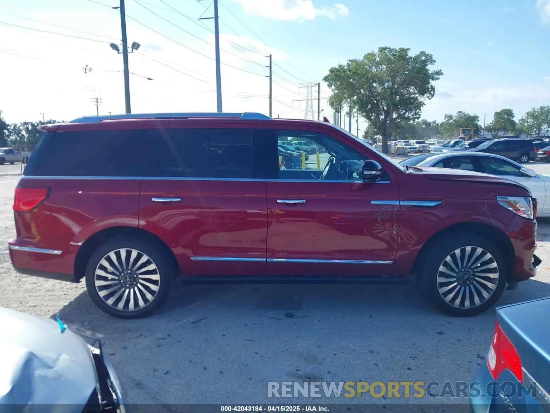 13 fotografías del automóvil dañado 5LMJJ2LT0KEL01580 LINCOLN NAVIGATOR 2019