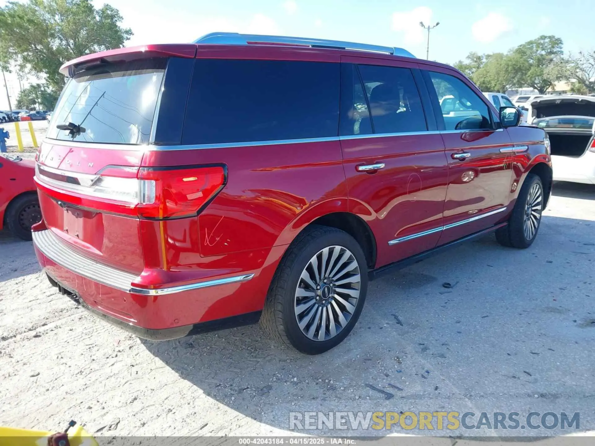 4 fotografías del automóvil dañado 5LMJJ2LT0KEL01580 LINCOLN NAVIGATOR 2019
