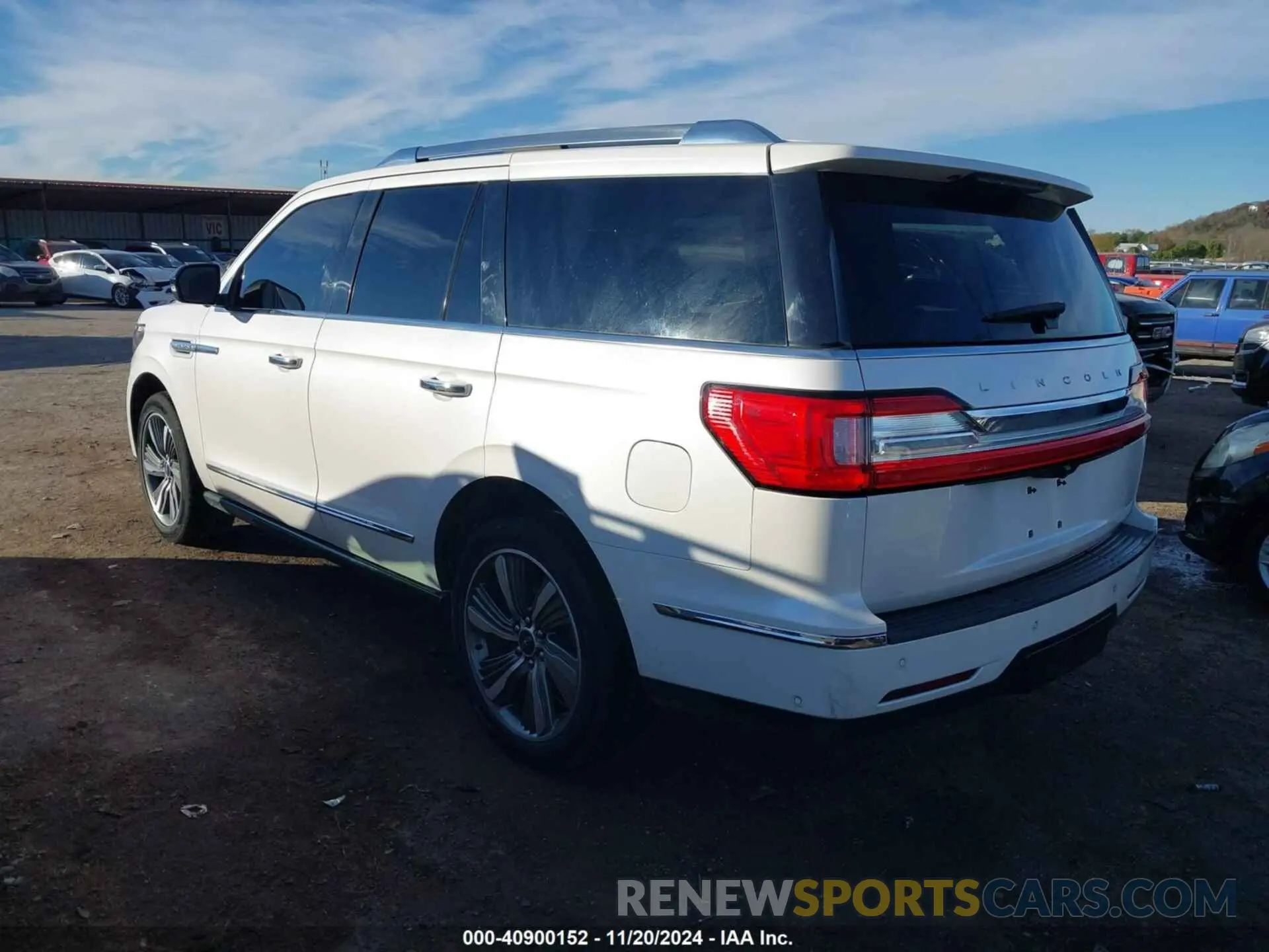 3 fotografías del automóvil dañado 5LMJJ2LT2KEL09194 LINCOLN NAVIGATOR 2019